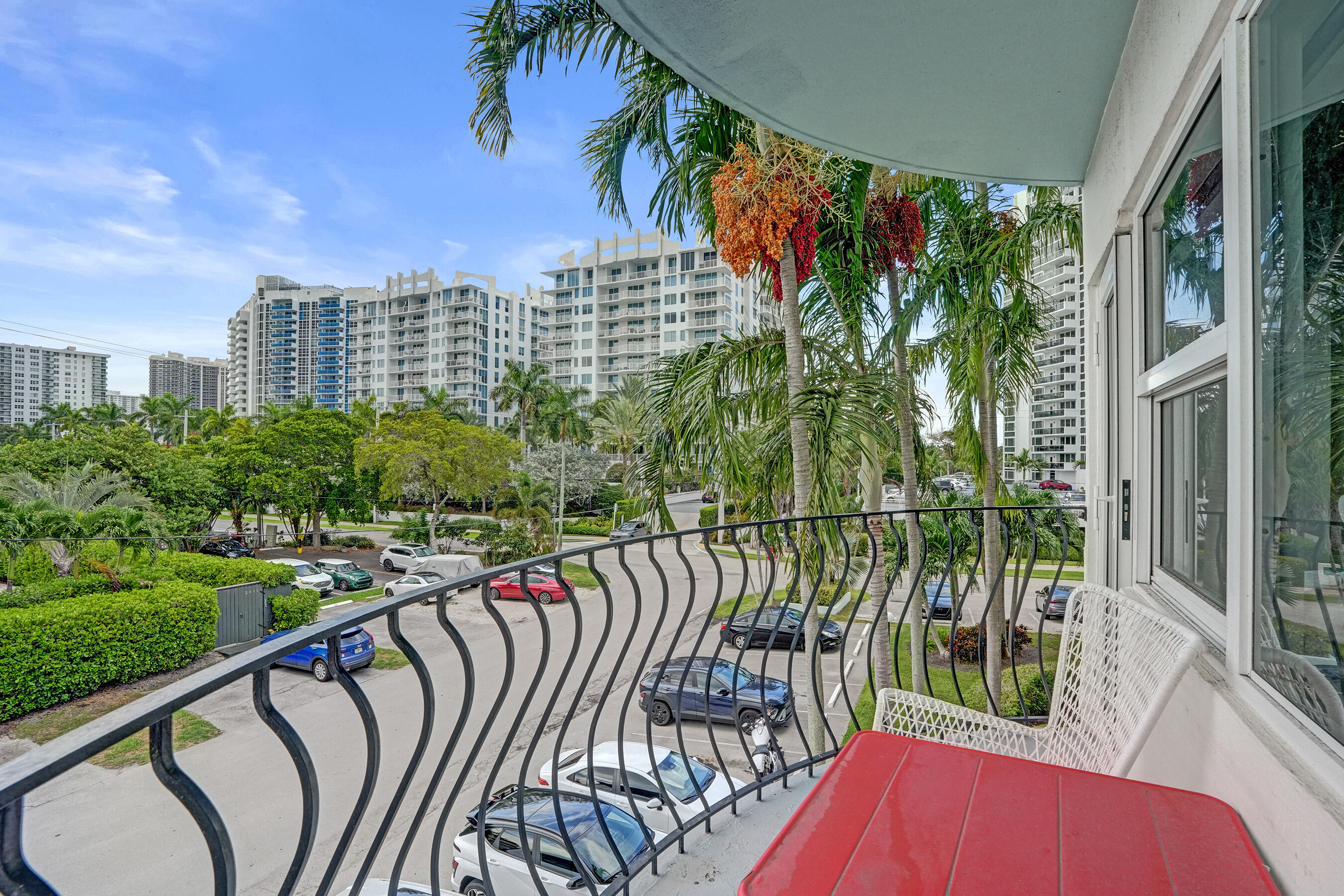 3250 NE 28TH #306, Fort Lauderdale FL 33308