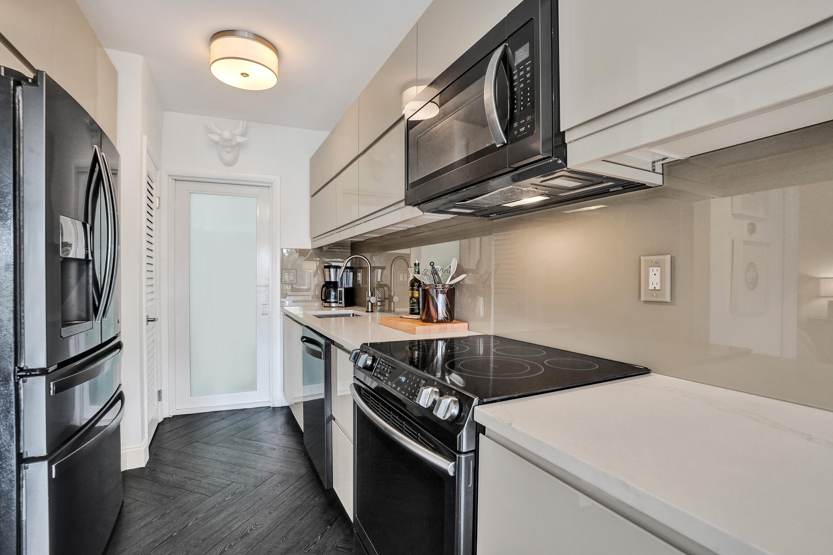 3250 NE 28TH #306, Fort Lauderdale FL 33308