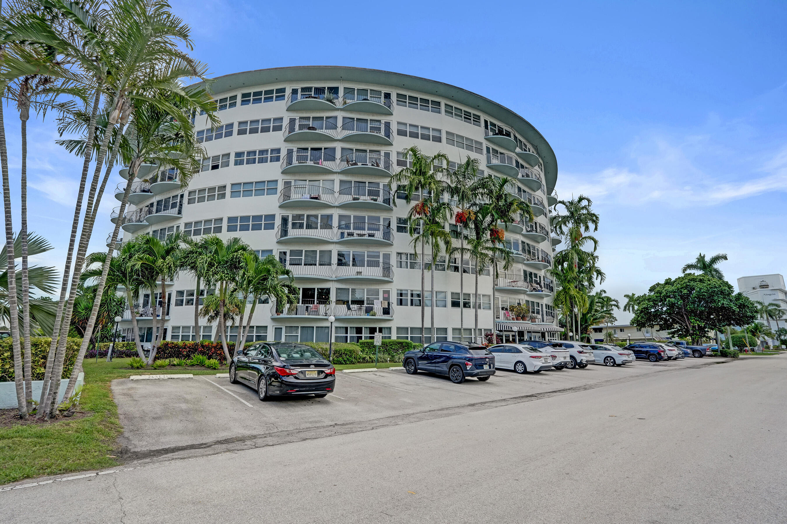 3250 NE 28TH #306, Fort Lauderdale FL 33308