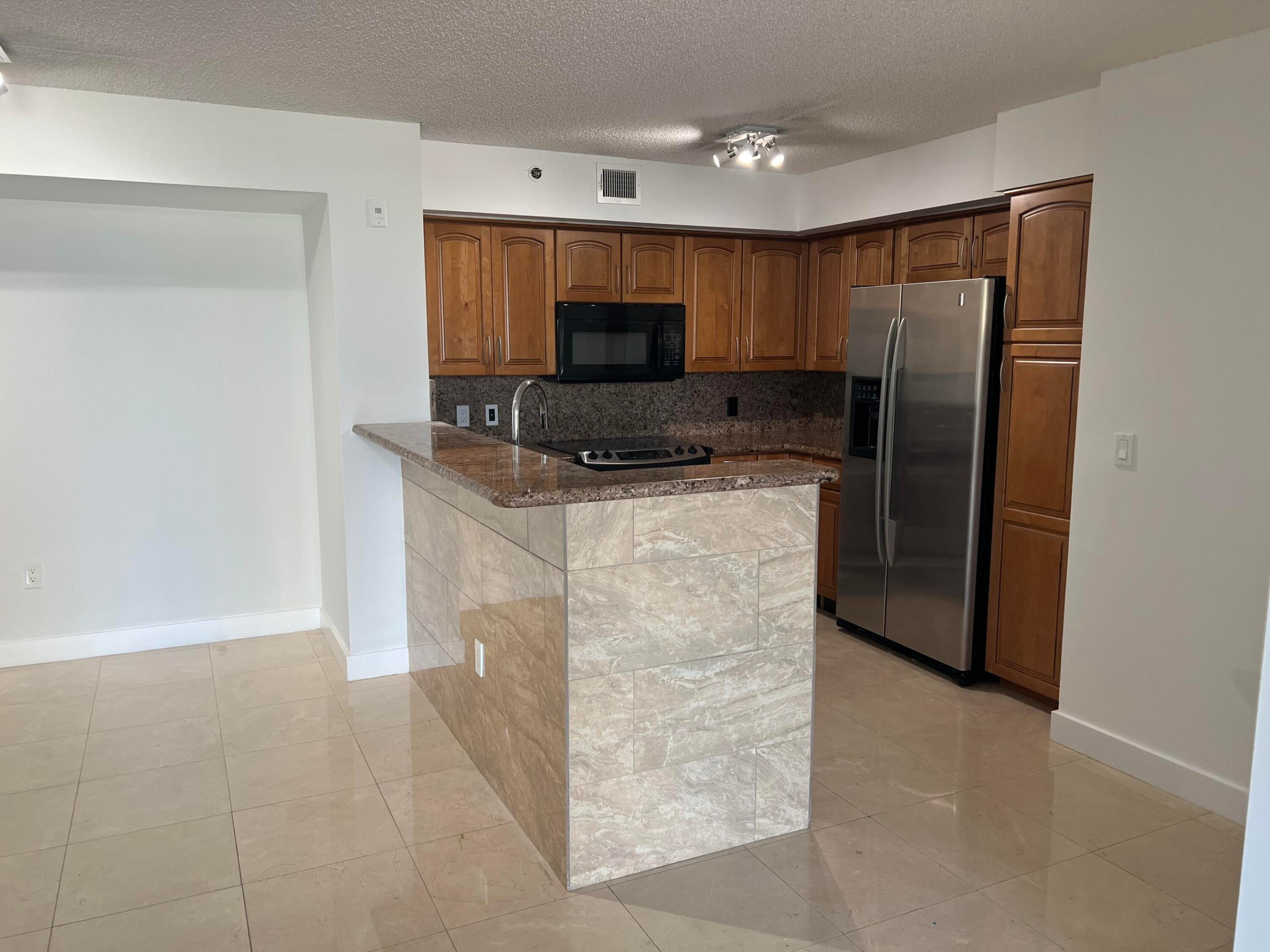 19655 E COUNTRY CLUB #6404, Aventura FL 33180
