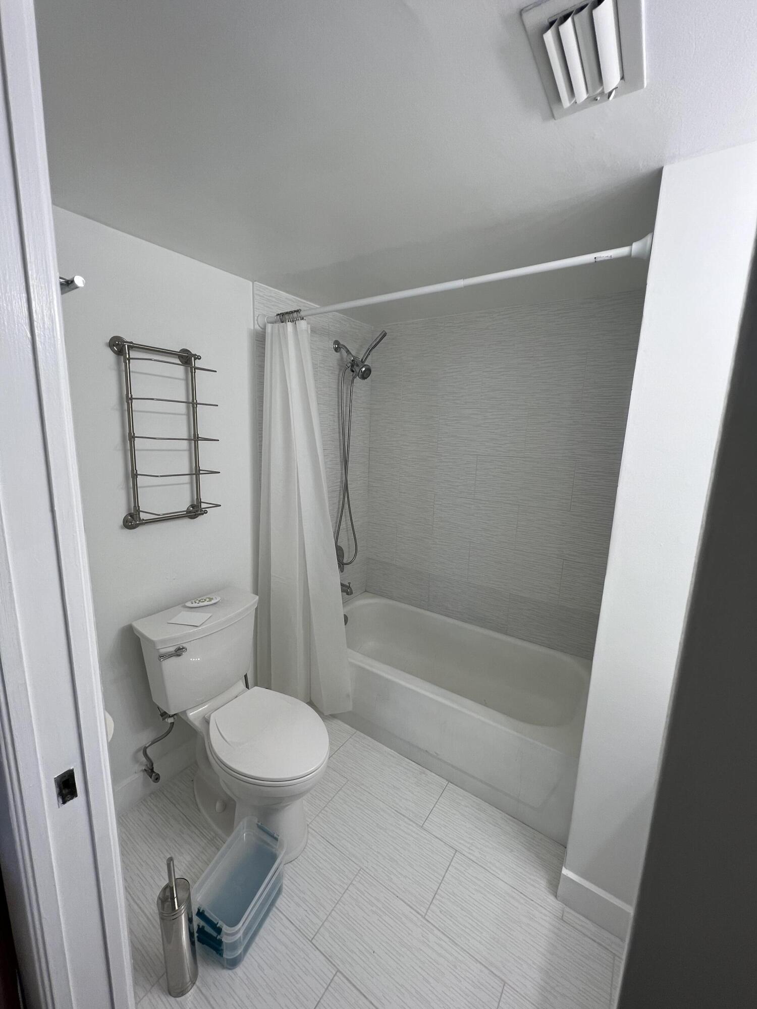 19655 E COUNTRY CLUB #6404, Aventura FL 33180