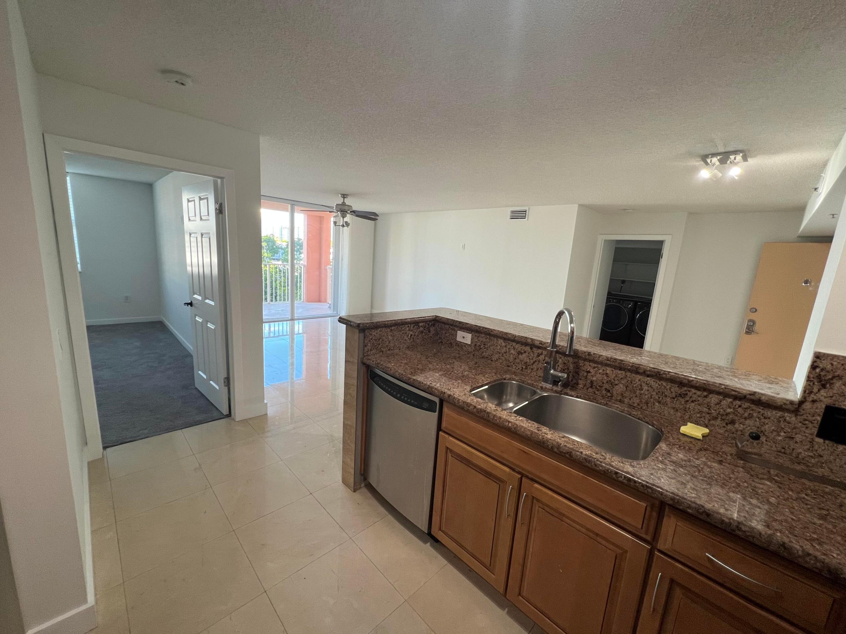 19655 E COUNTRY CLUB #6404, Aventura FL 33180