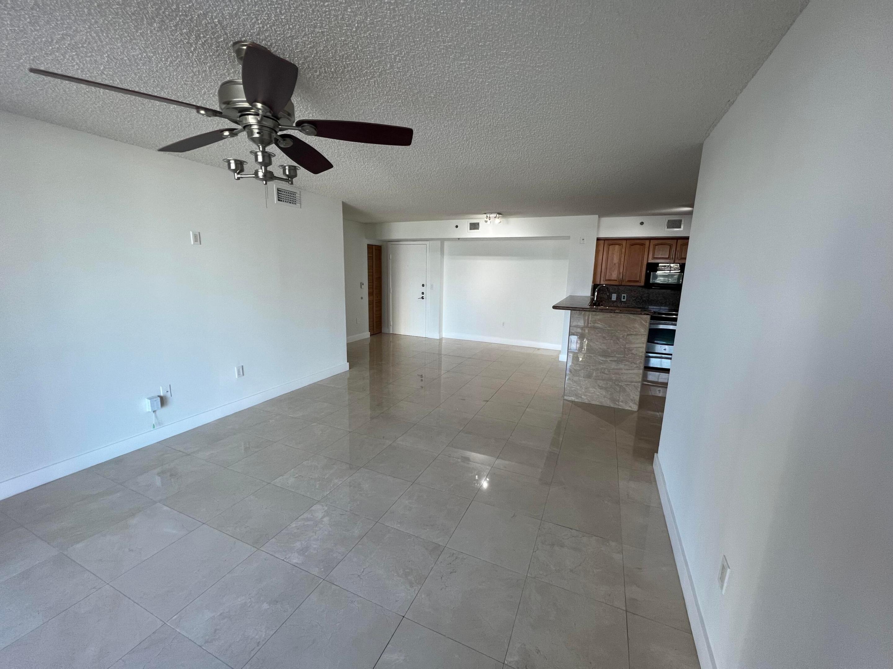 19655 E COUNTRY CLUB #6404, Aventura FL 33180
