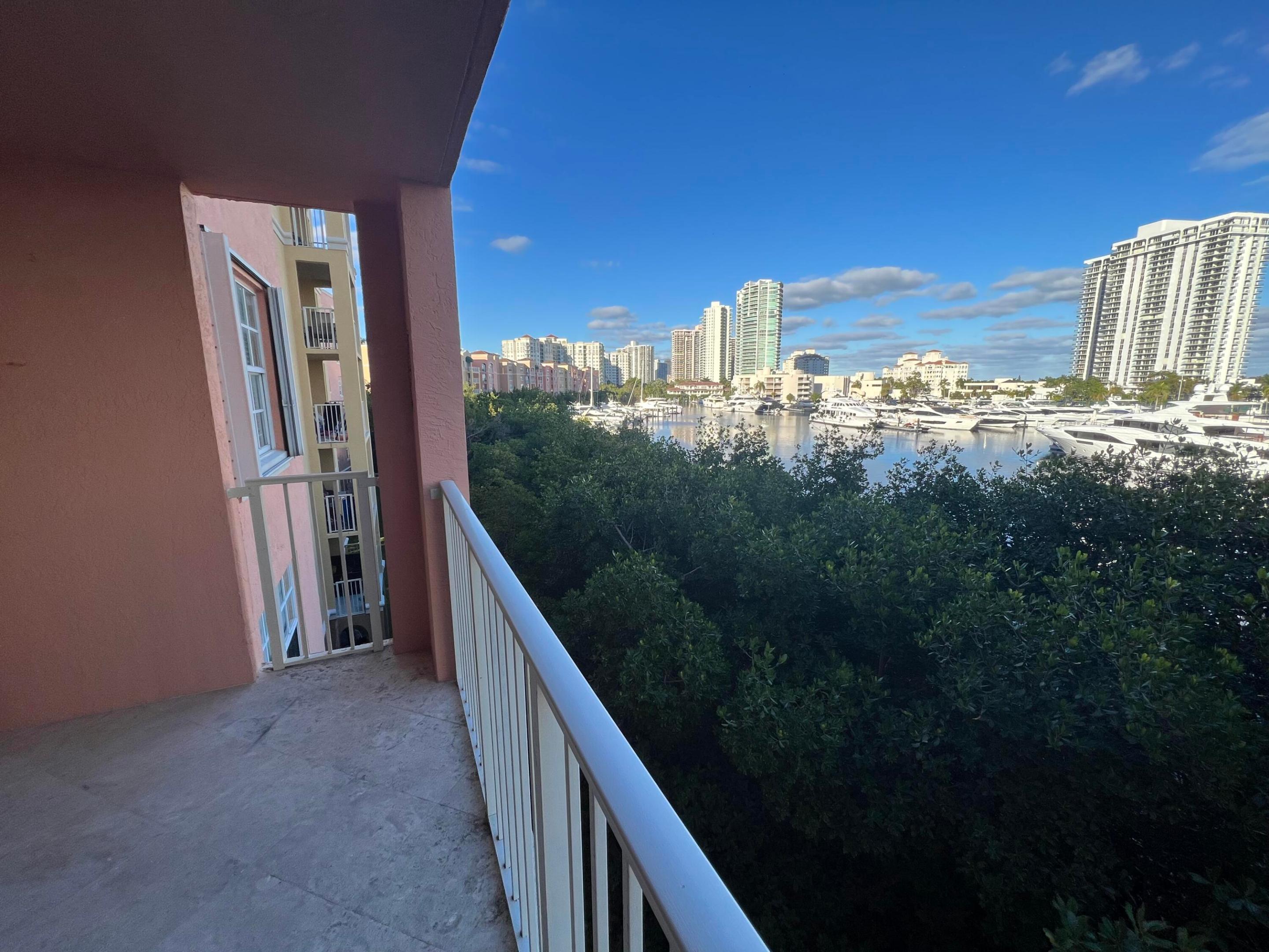 19655 E COUNTRY CLUB #6404, Aventura FL 33180