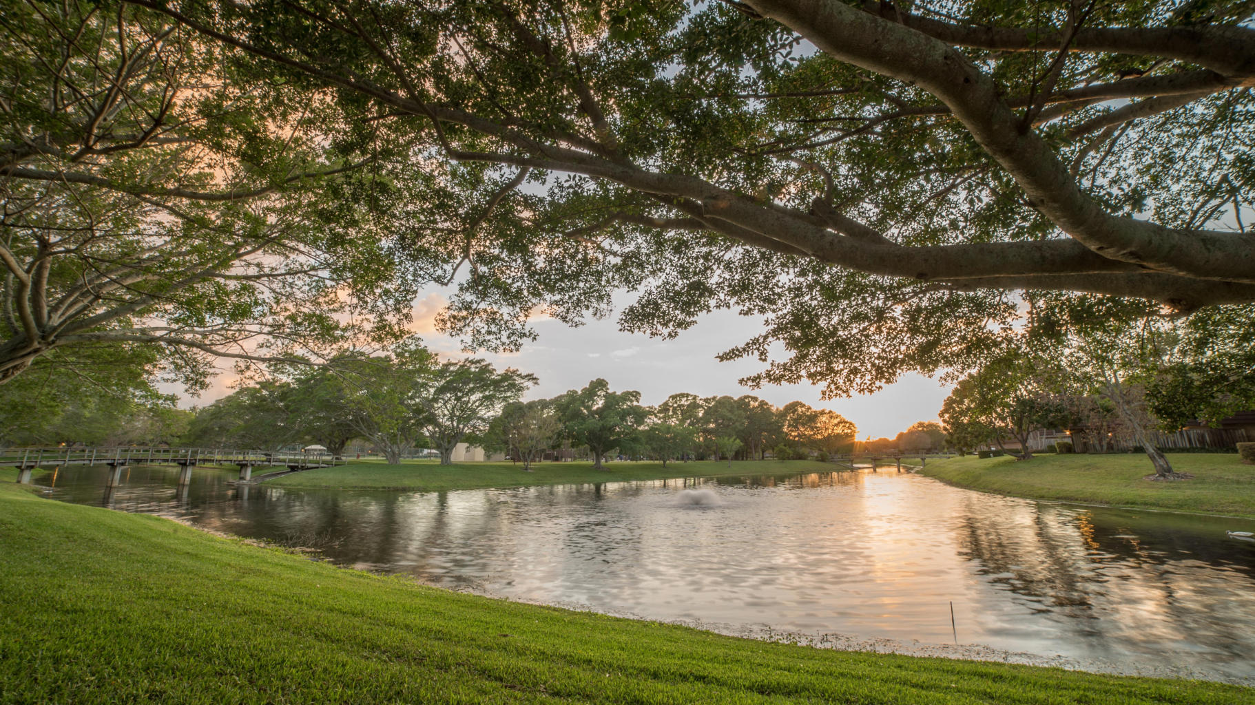 130 Brackenwood, Palm Beach Gardens FL 33418