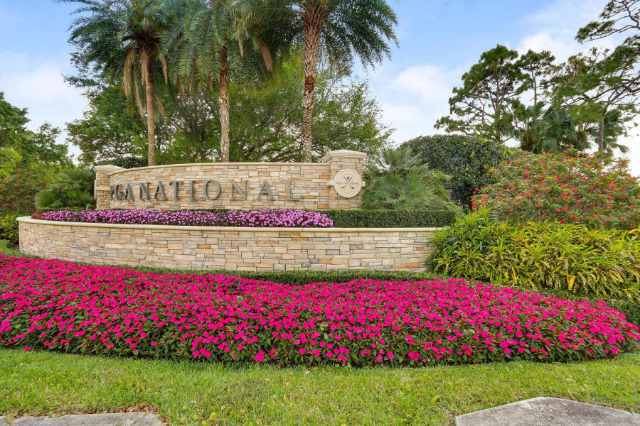 130 Brackenwood, Palm Beach Gardens FL 33418