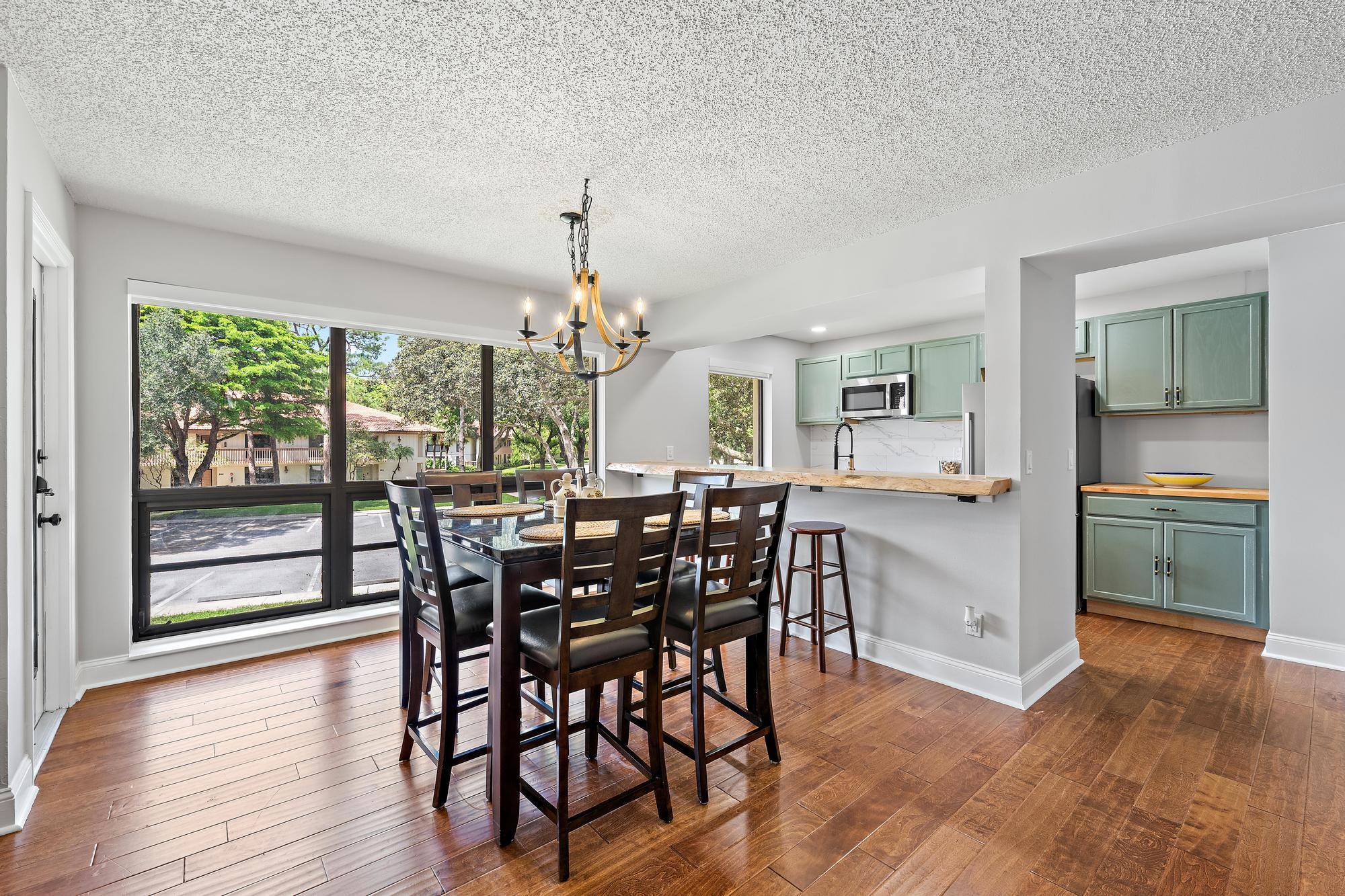 130 Brackenwood, Palm Beach Gardens FL 33418