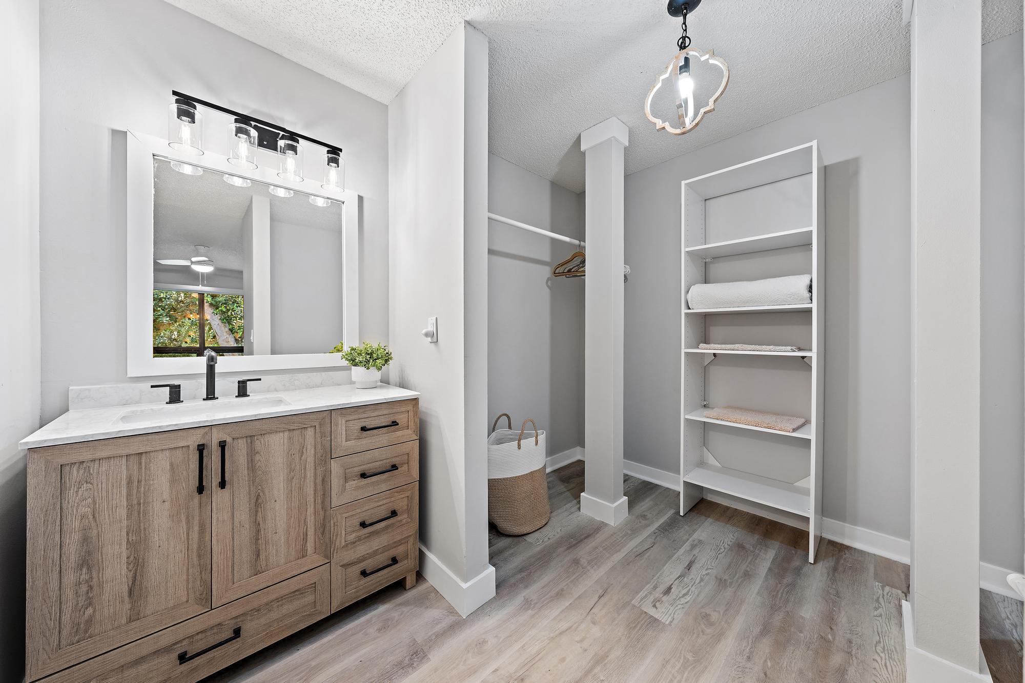 130 Brackenwood, Palm Beach Gardens FL 33418