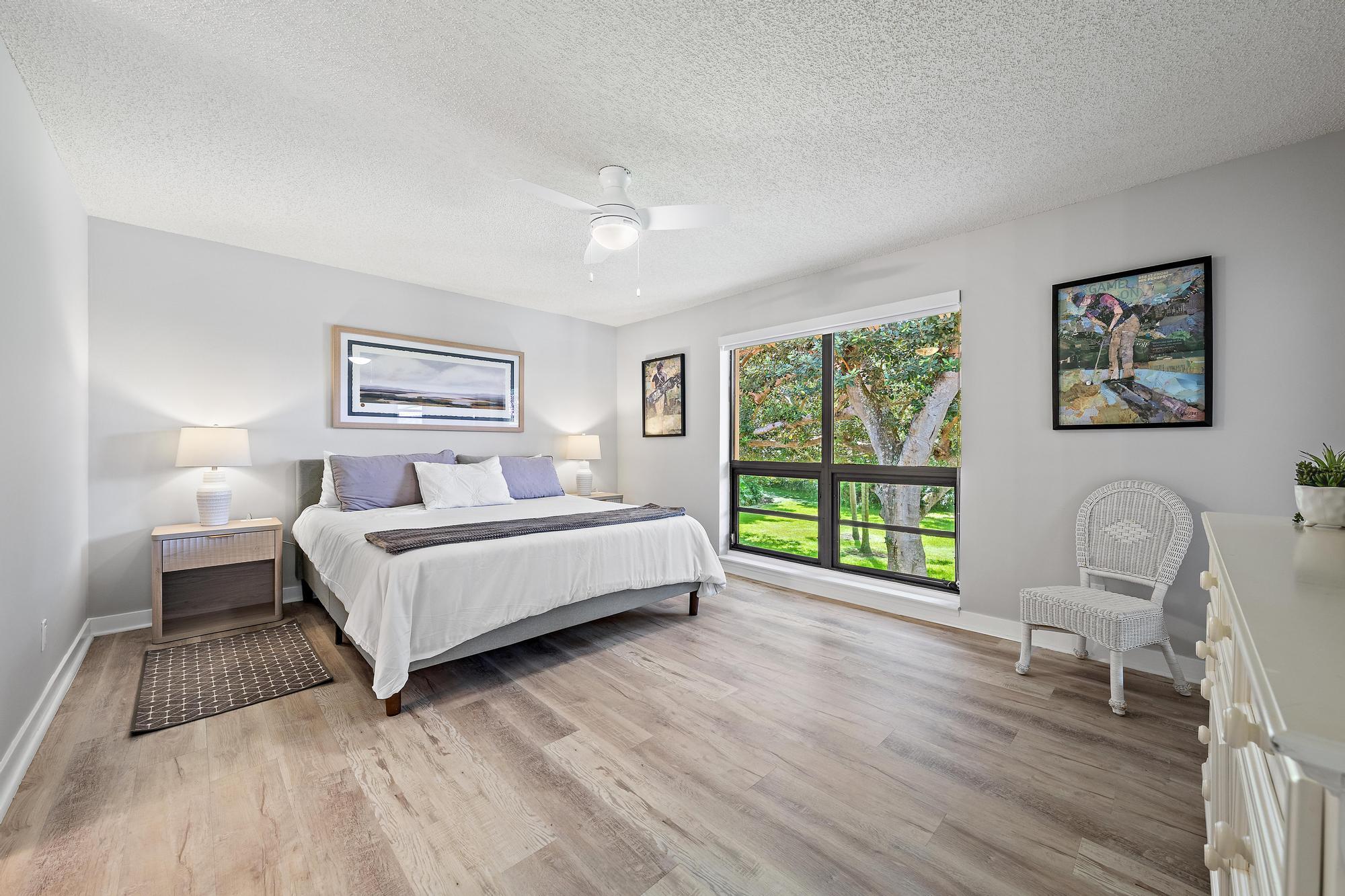 130 Brackenwood, Palm Beach Gardens FL 33418
