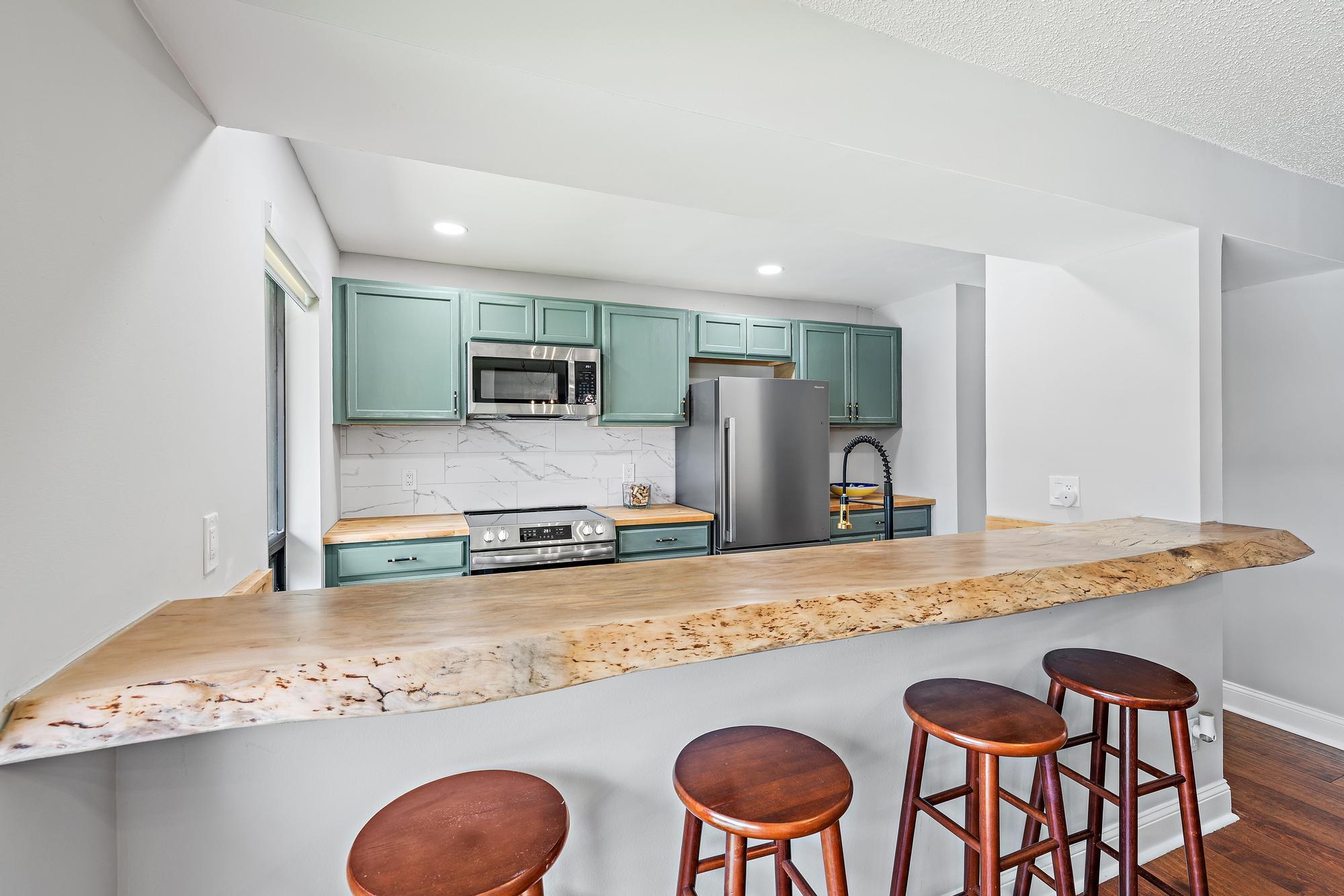130 Brackenwood, Palm Beach Gardens FL 33418