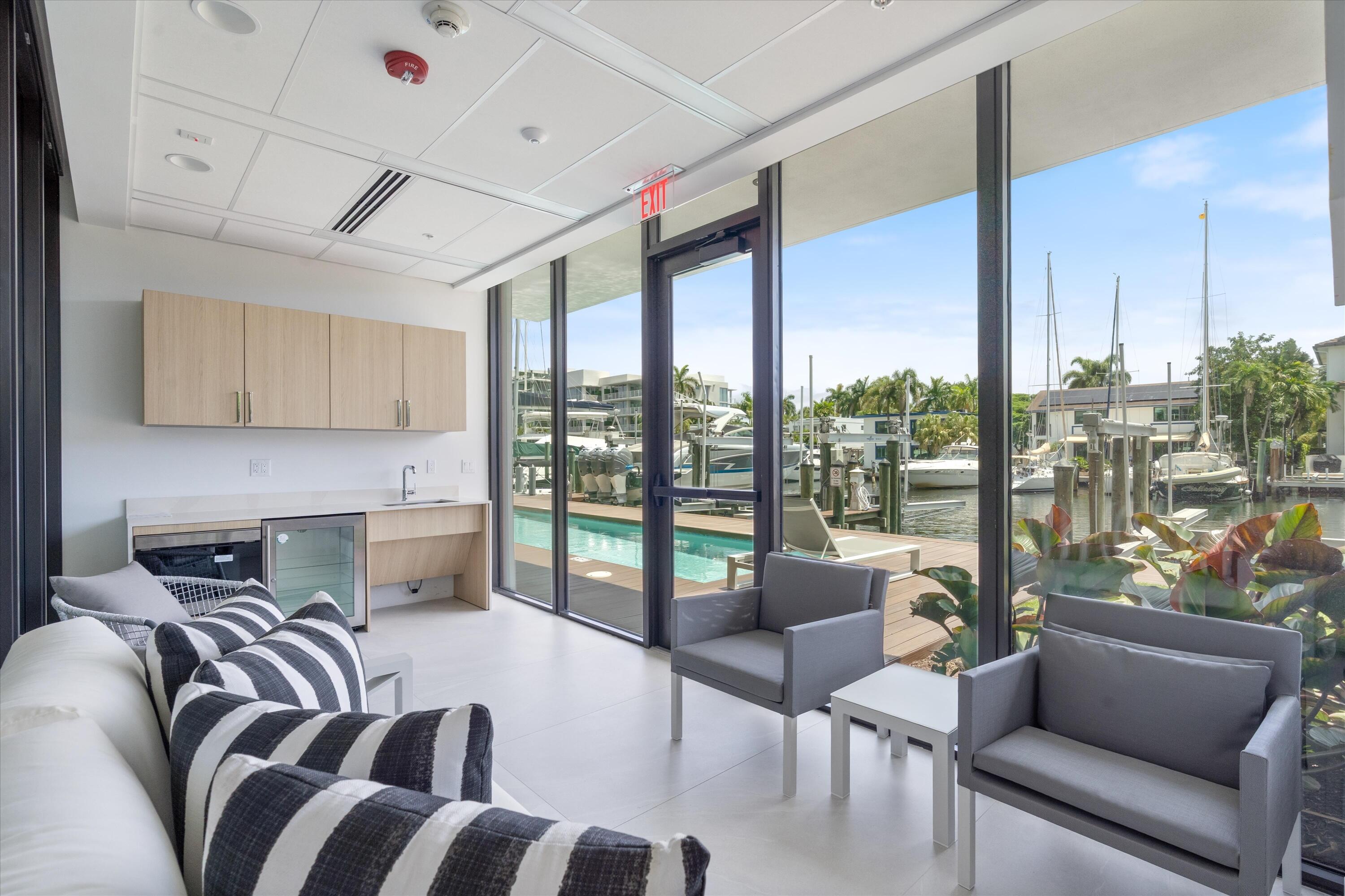 124 HENDRICKS #PH401, Fort Lauderdale FL 33301