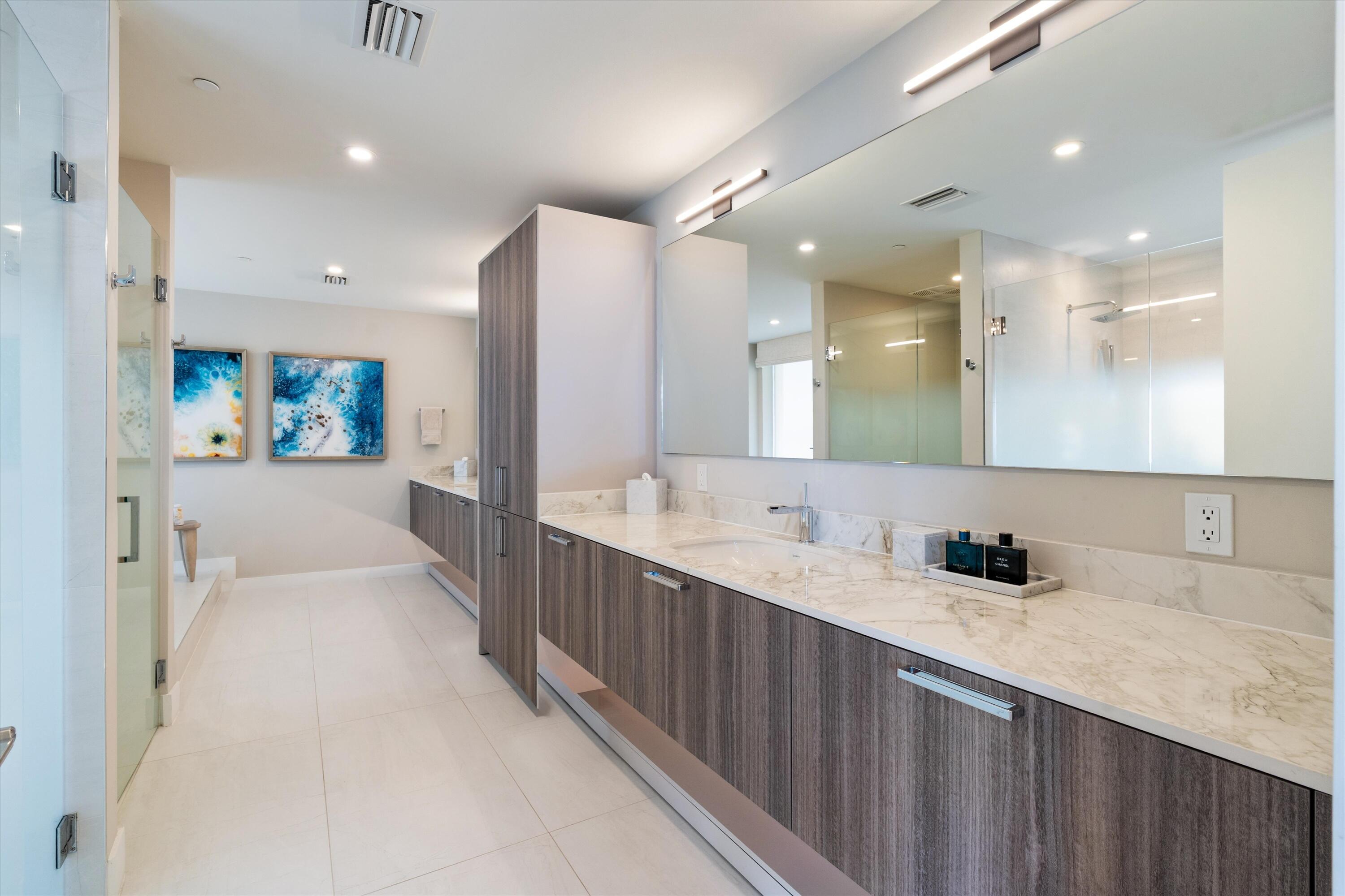 124 HENDRICKS #PH401, Fort Lauderdale FL 33301