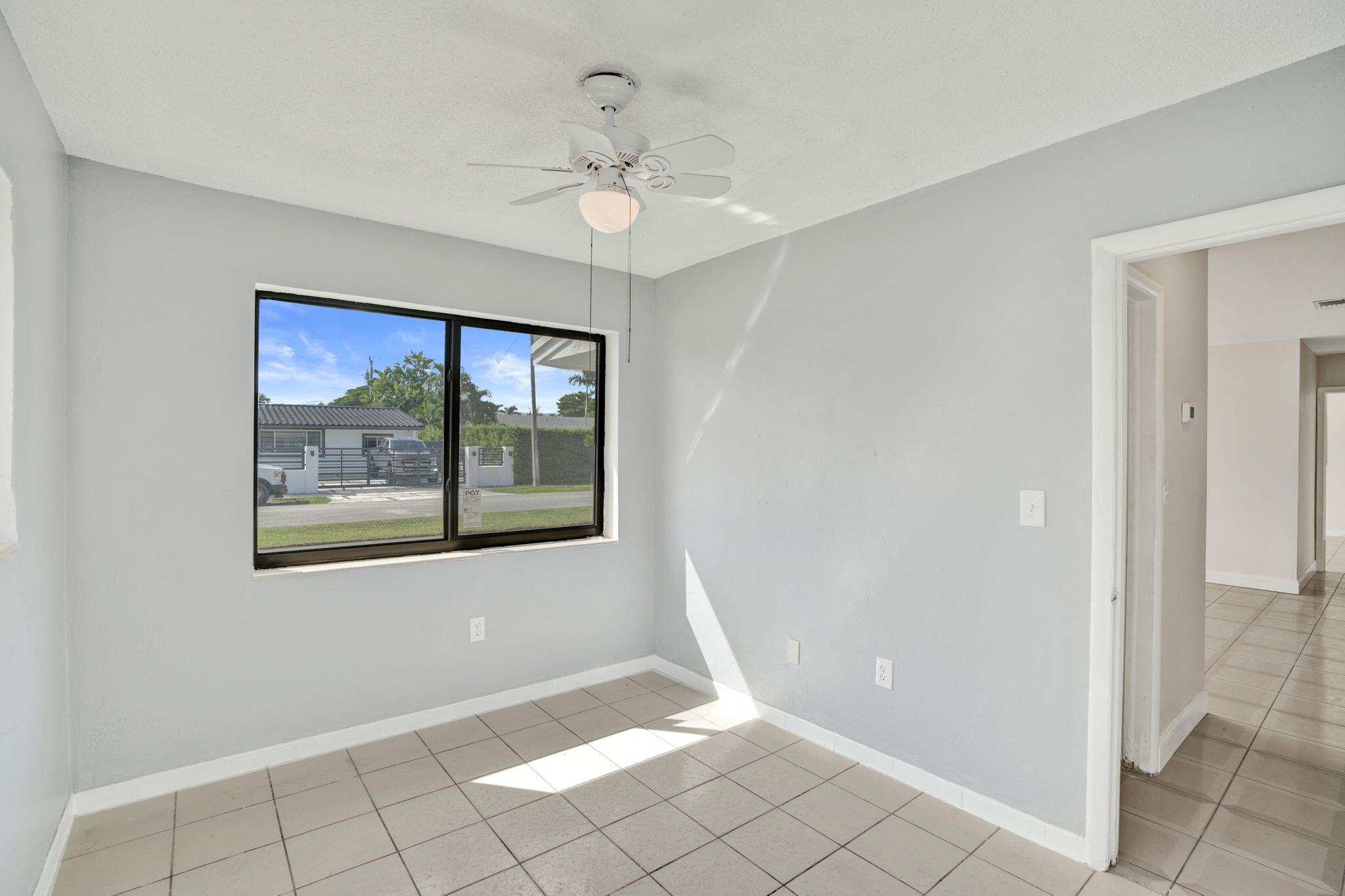 4901 SW 94th, Miami FL 33165
