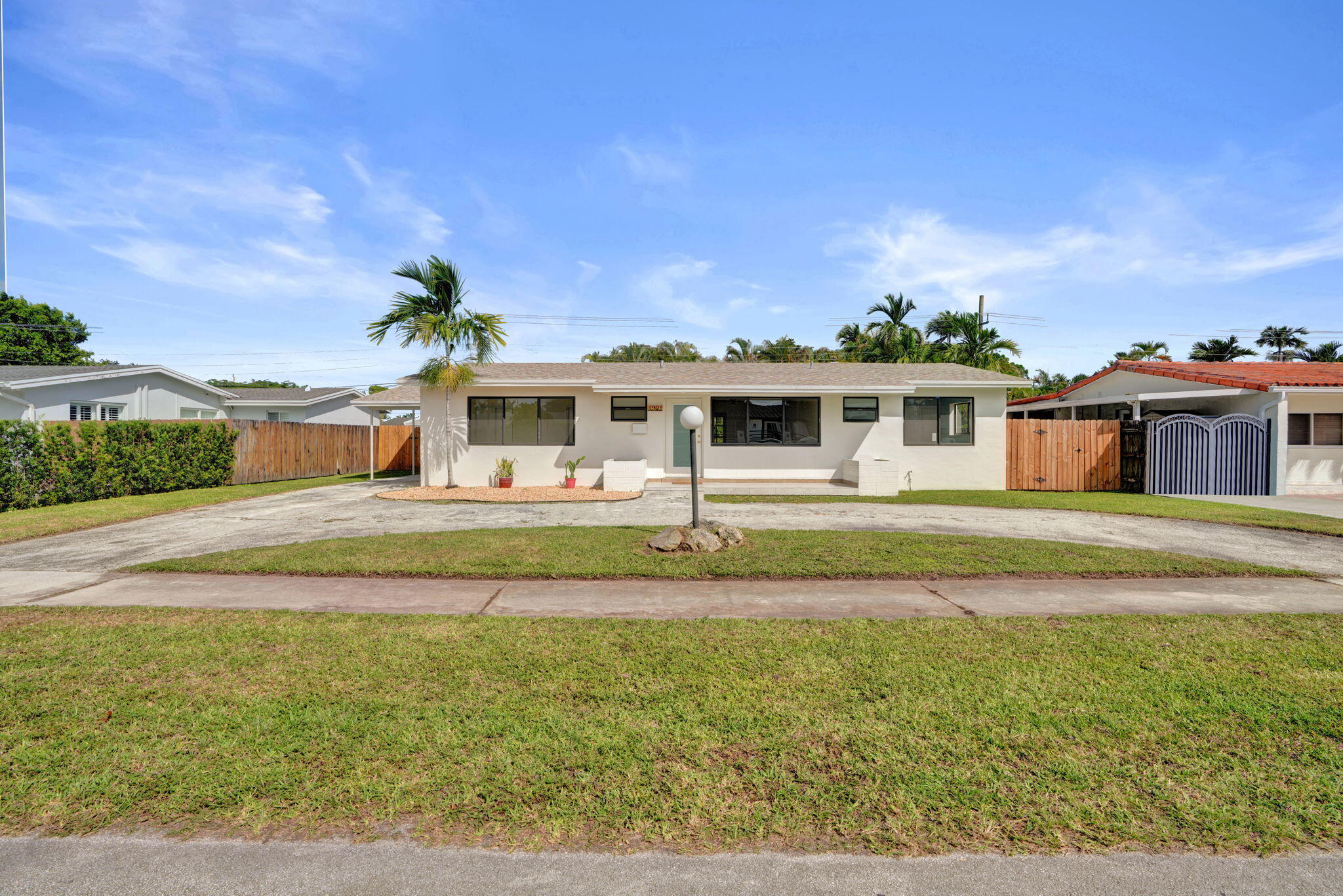 4901 SW 94th, Miami FL 33165