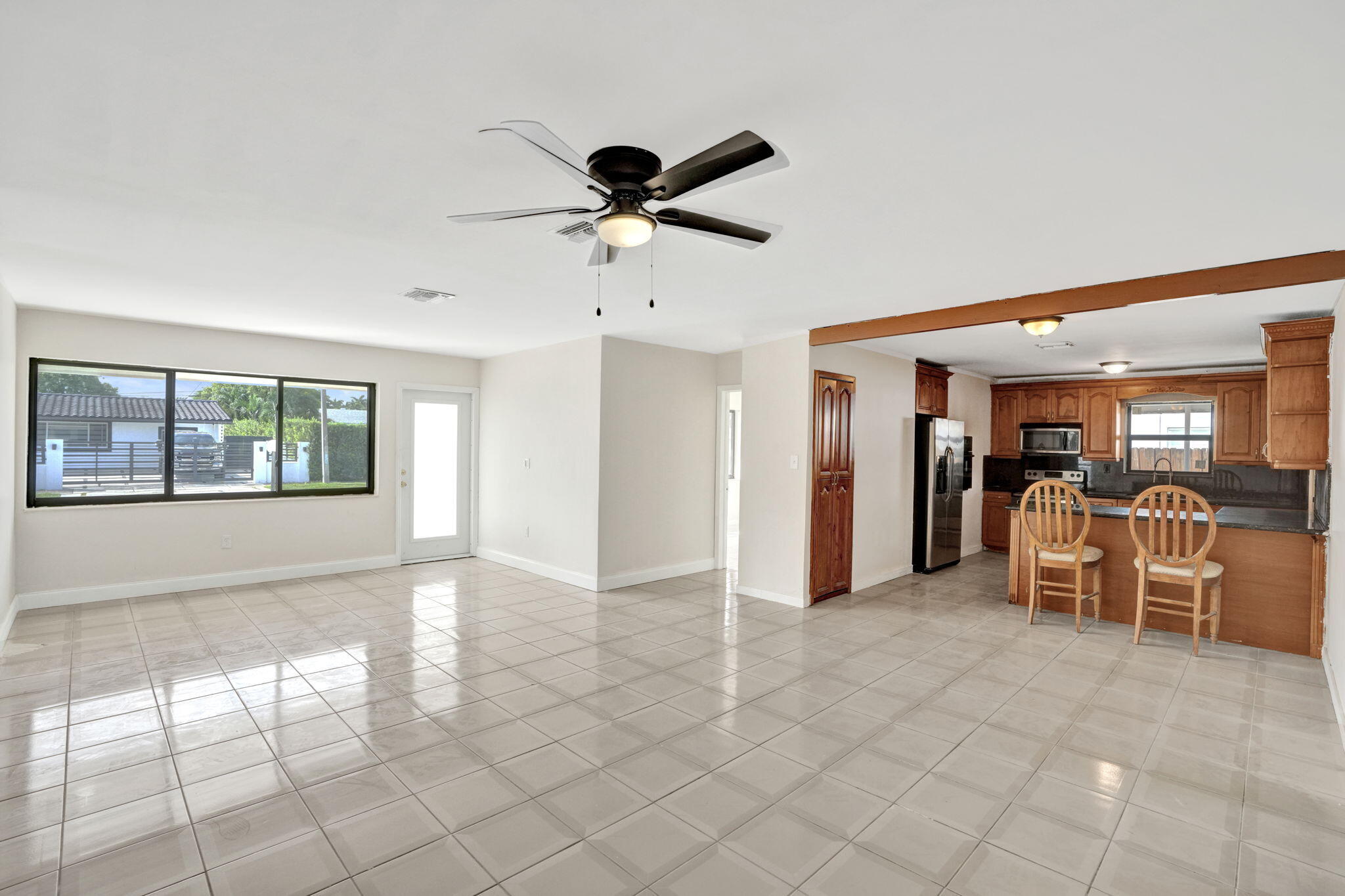 4901 SW 94th, Miami FL 33165