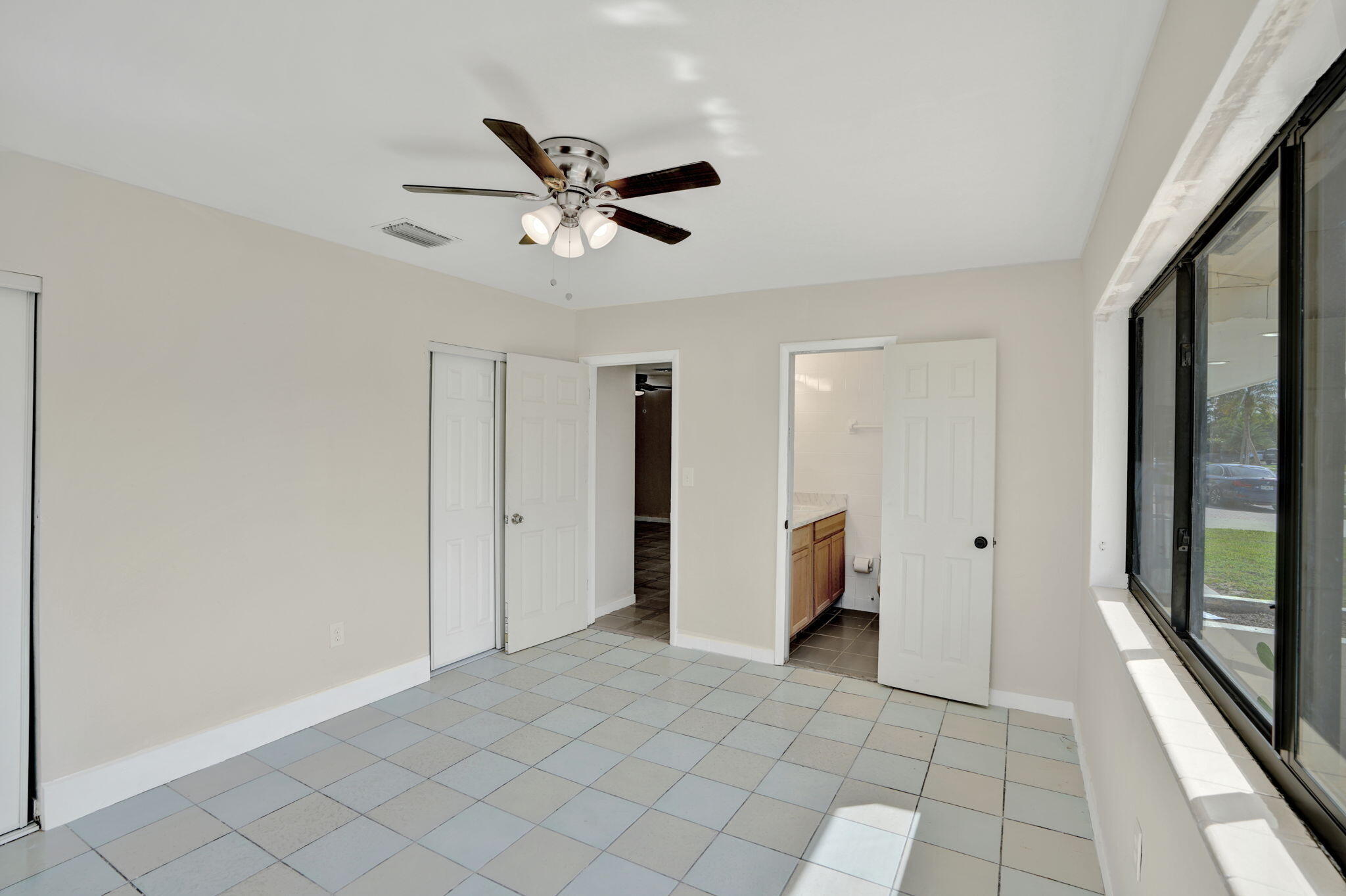 4901 SW 94th, Miami FL 33165