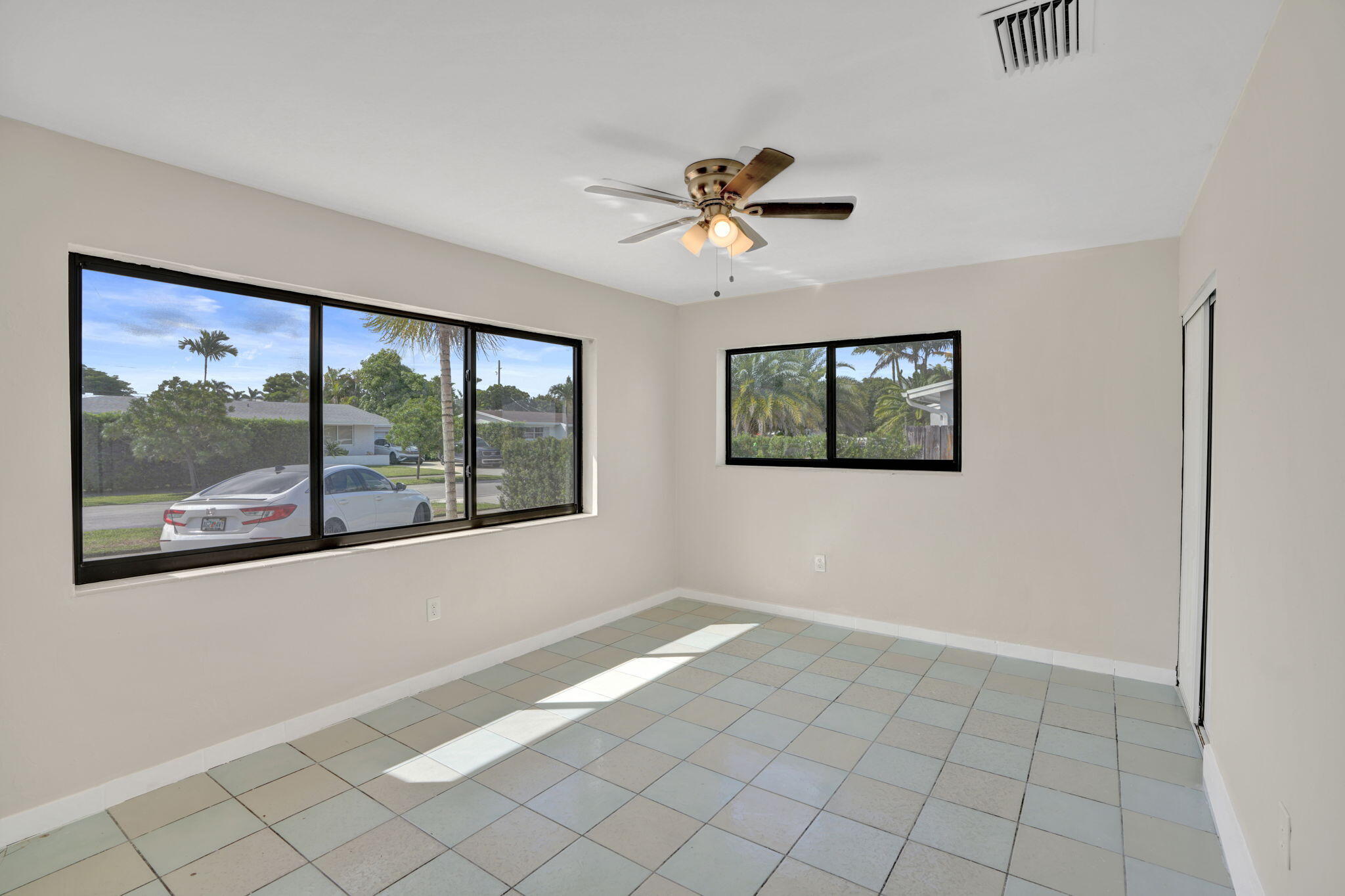 4901 SW 94th, Miami FL 33165