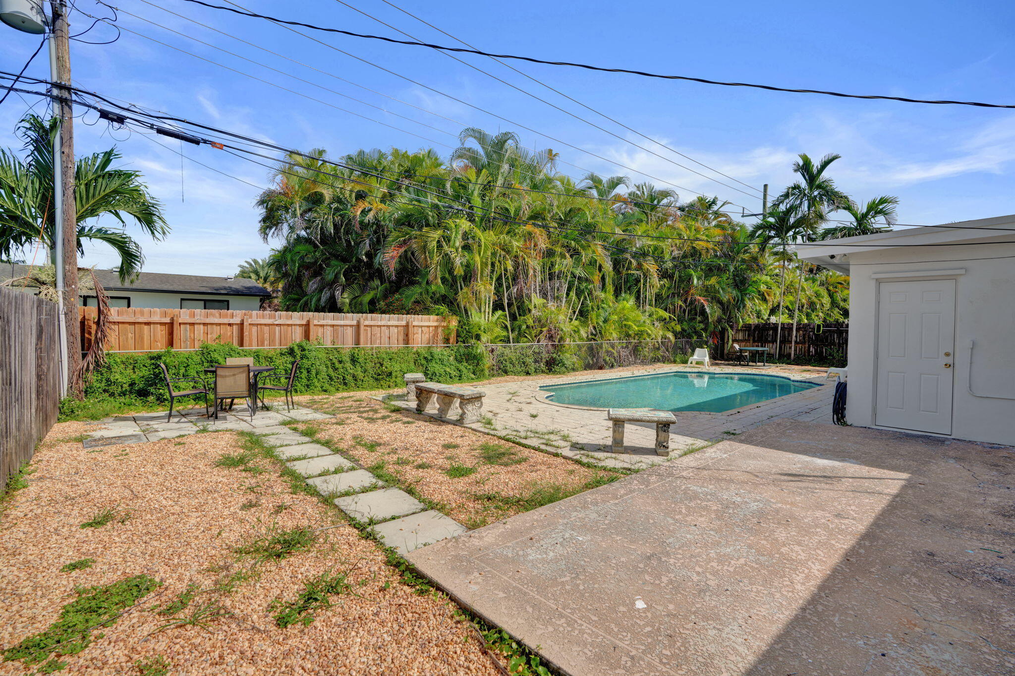 4901 SW 94th, Miami FL 33165