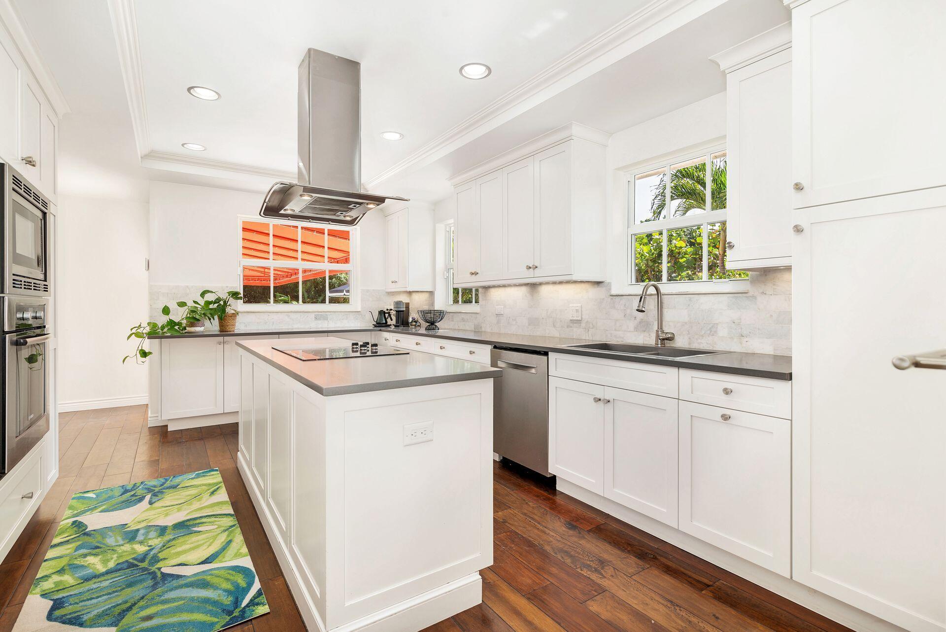 145 Seville, West Palm Beach FL 33405