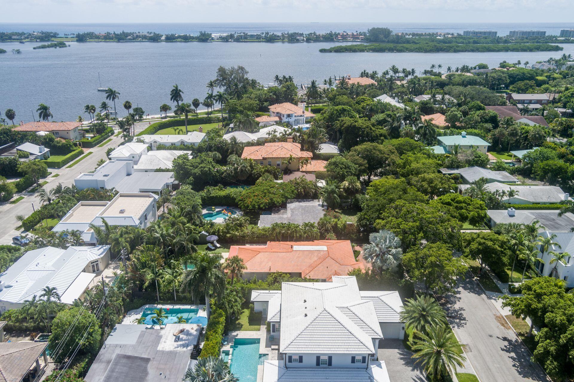 145 Seville, West Palm Beach FL 33405