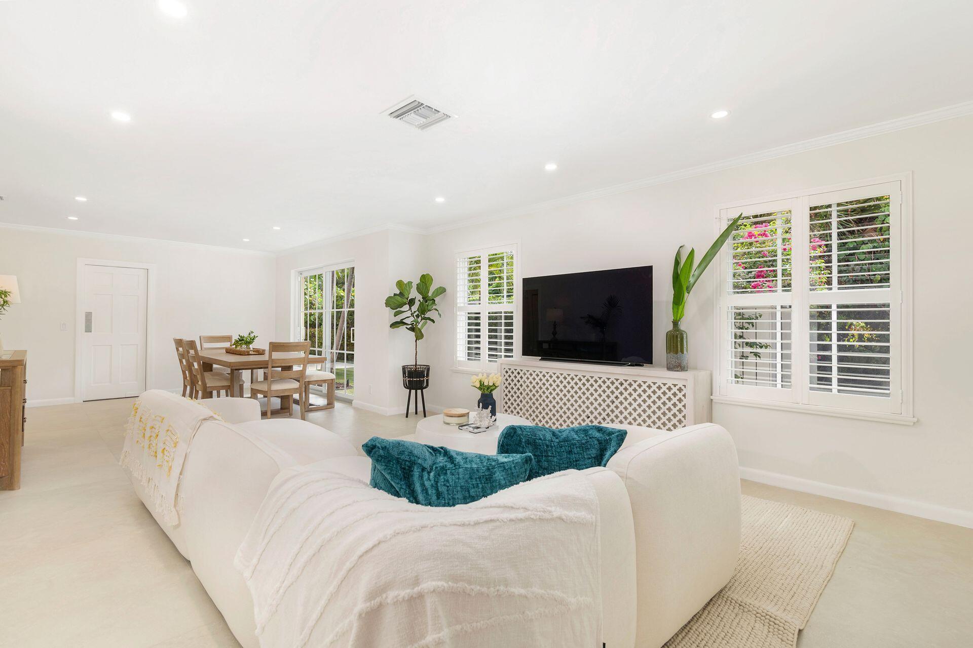 145 Seville, West Palm Beach FL 33405