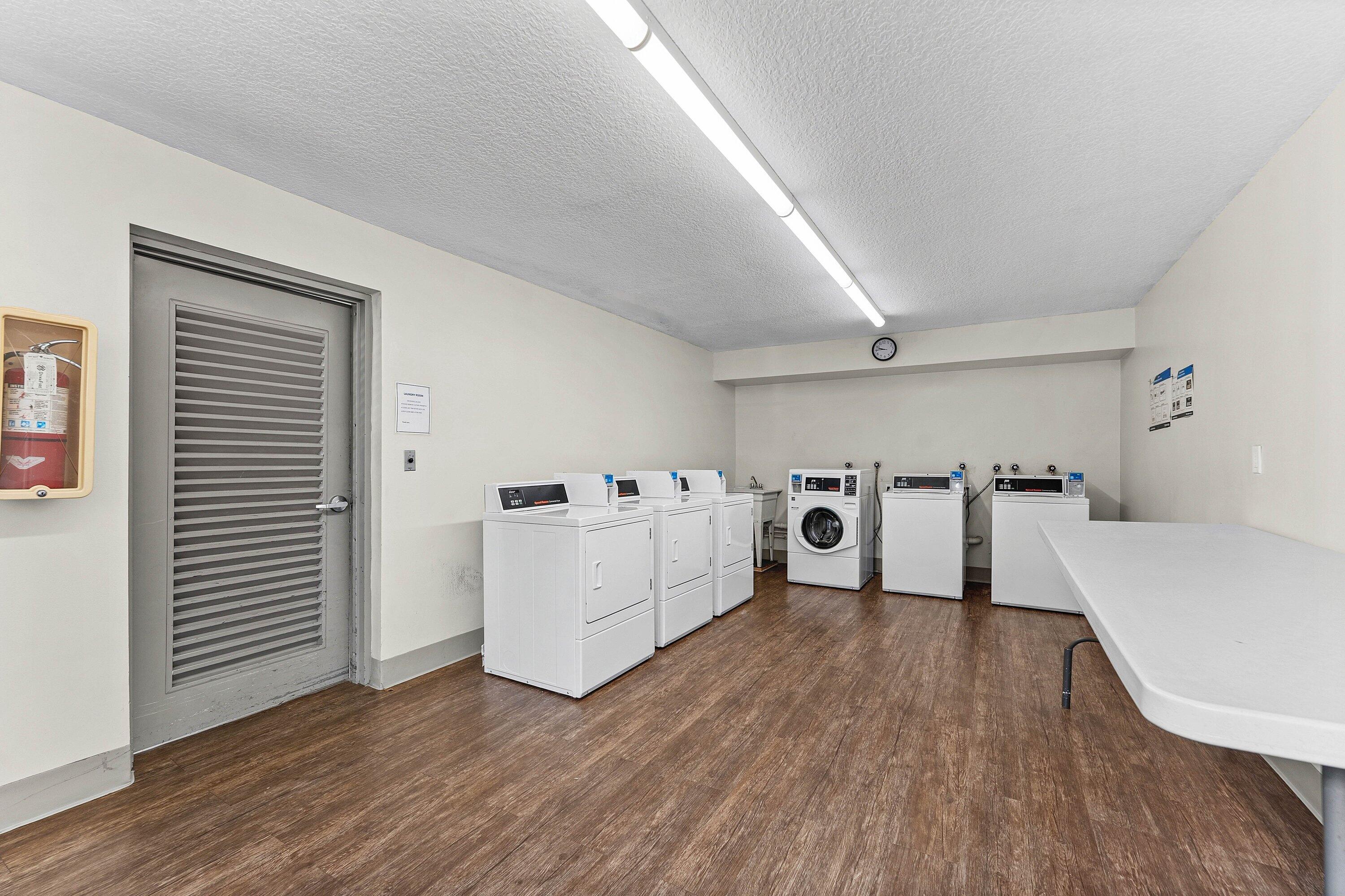 8 N ROYAL PALM #6040, Boca Raton FL 33432