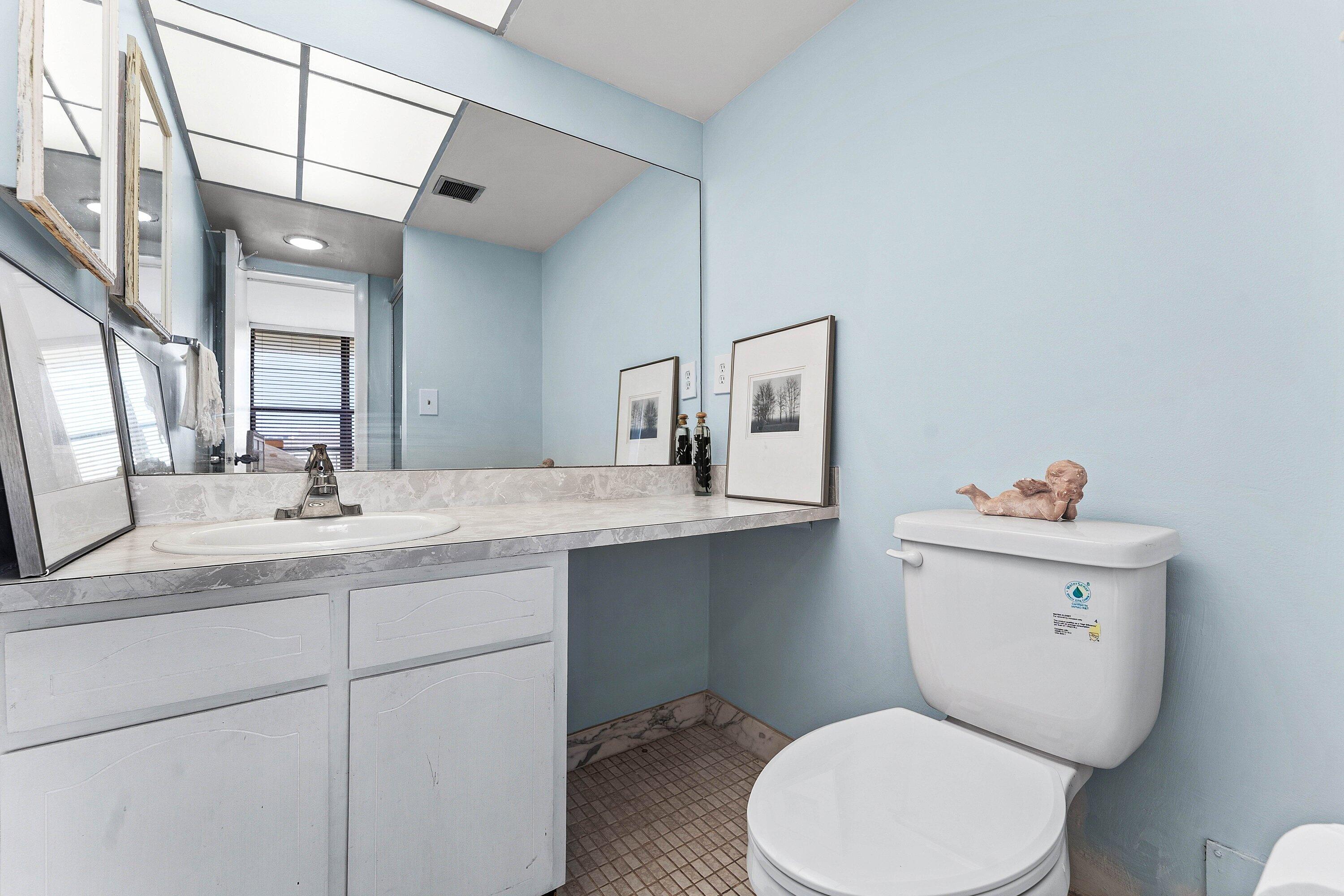 8 N ROYAL PALM #6040, Boca Raton FL 33432
