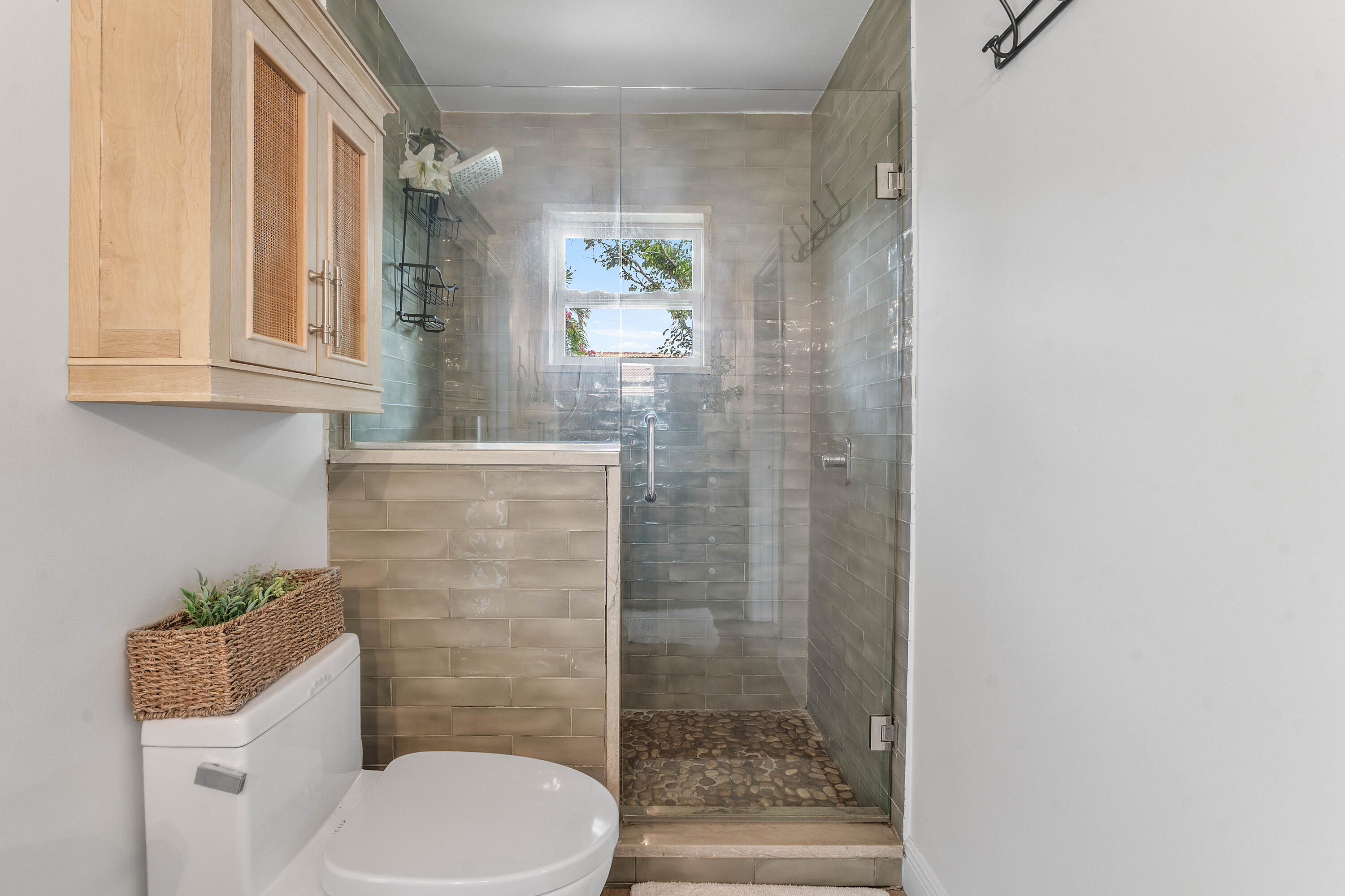317 DALY, Tequesta FL 33469