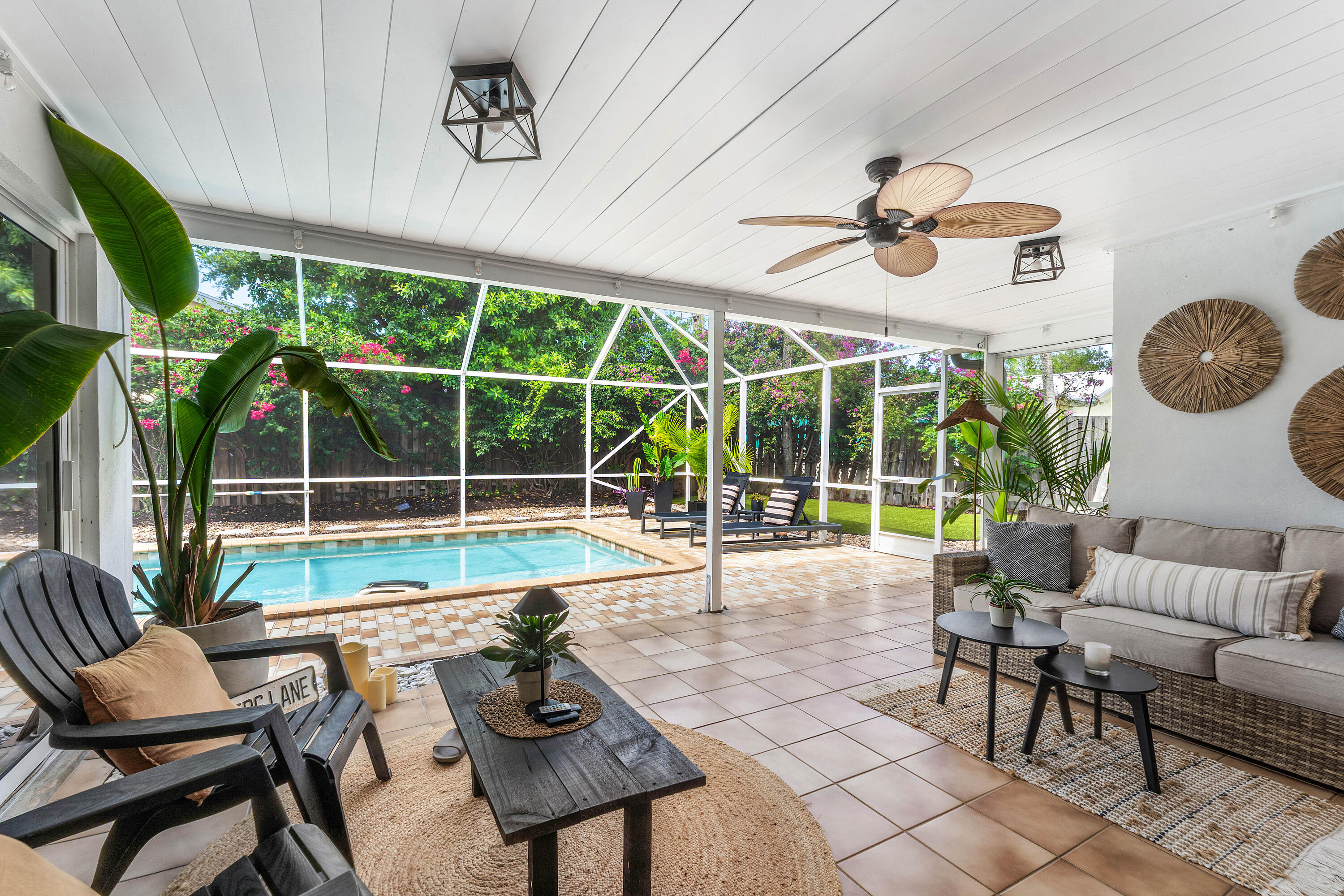 317 DALY, Tequesta FL 33469