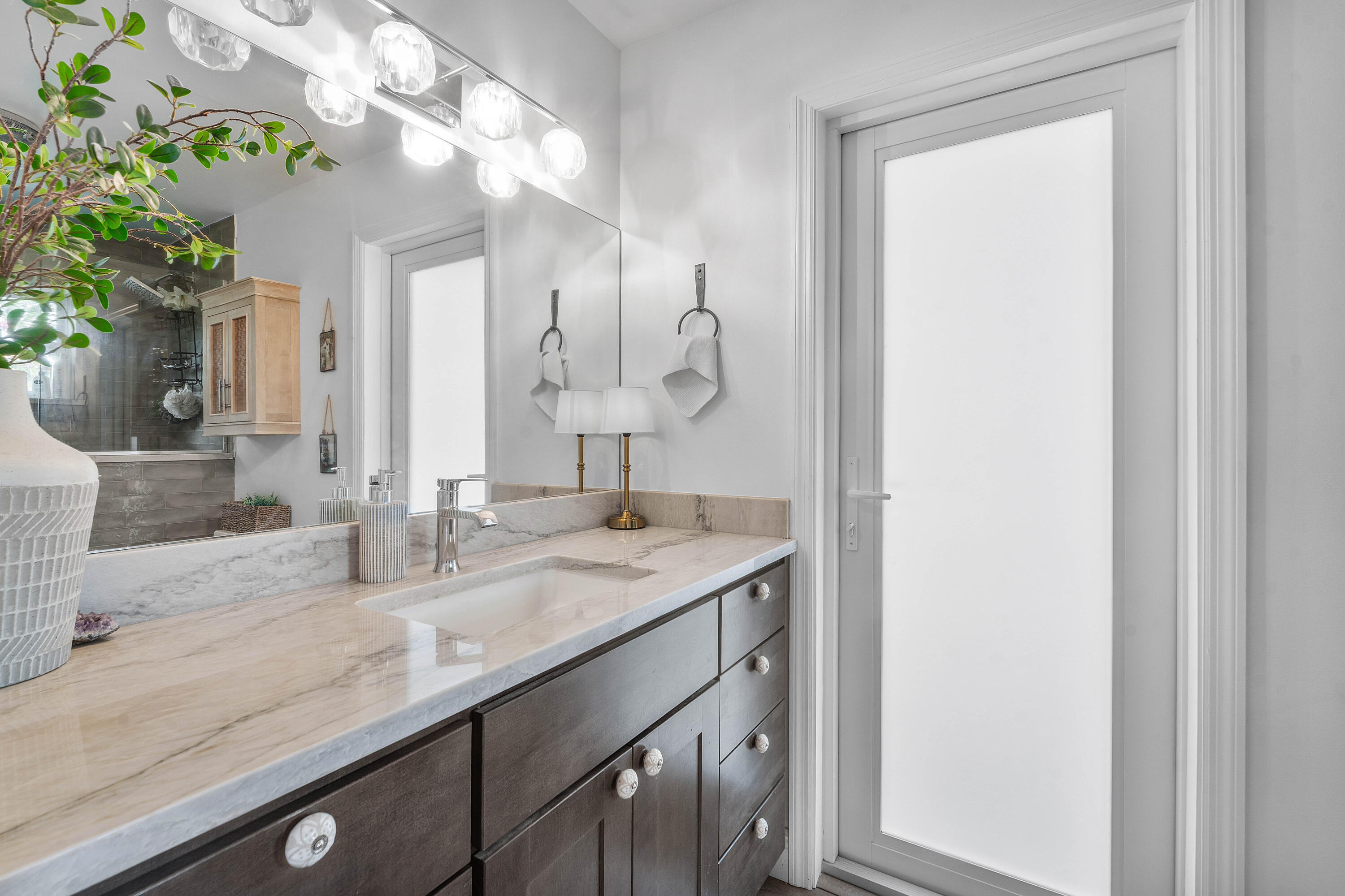 317 DALY, Tequesta FL 33469