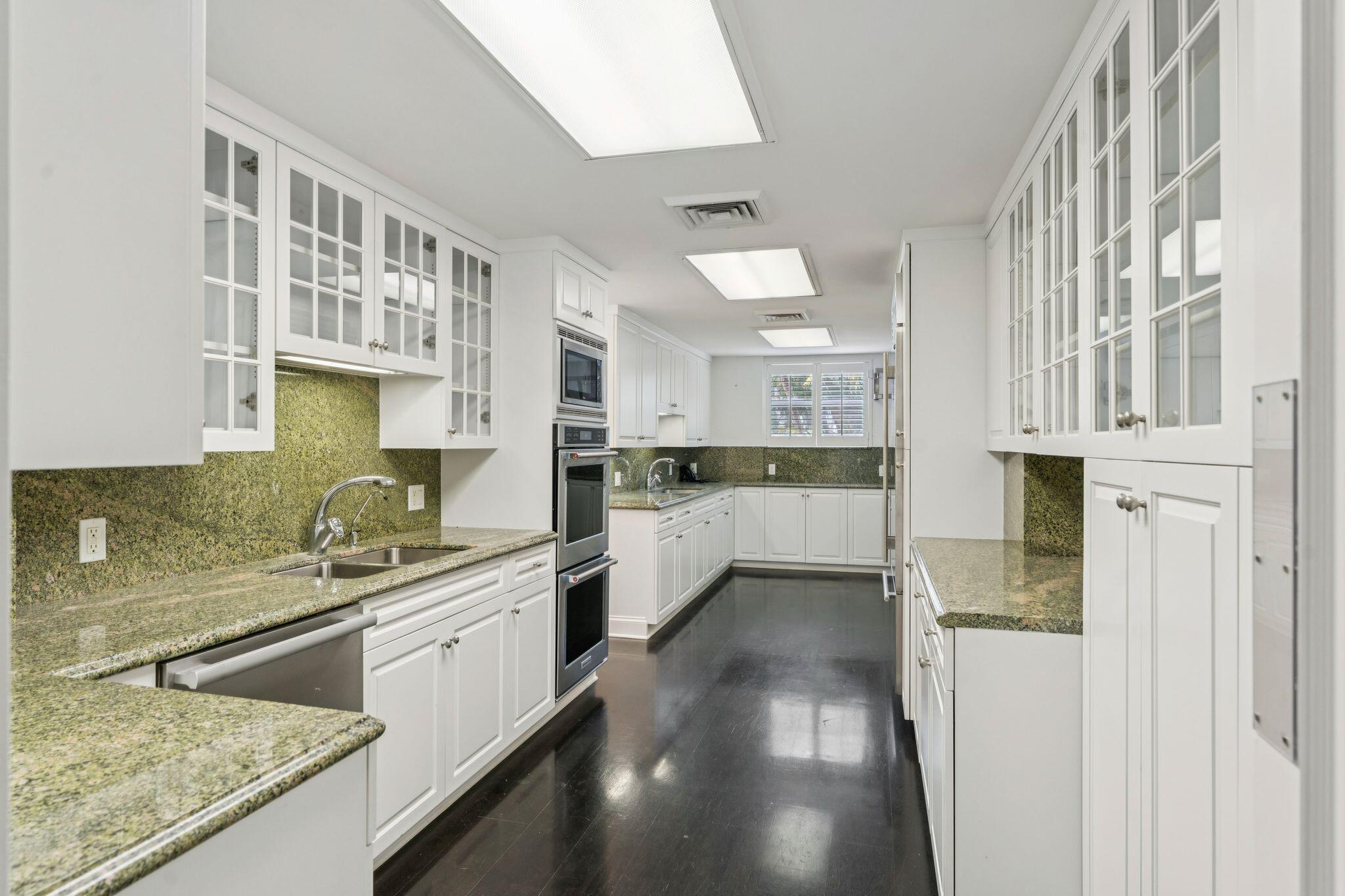 425 WORTH #2F, Palm Beach FL 33480