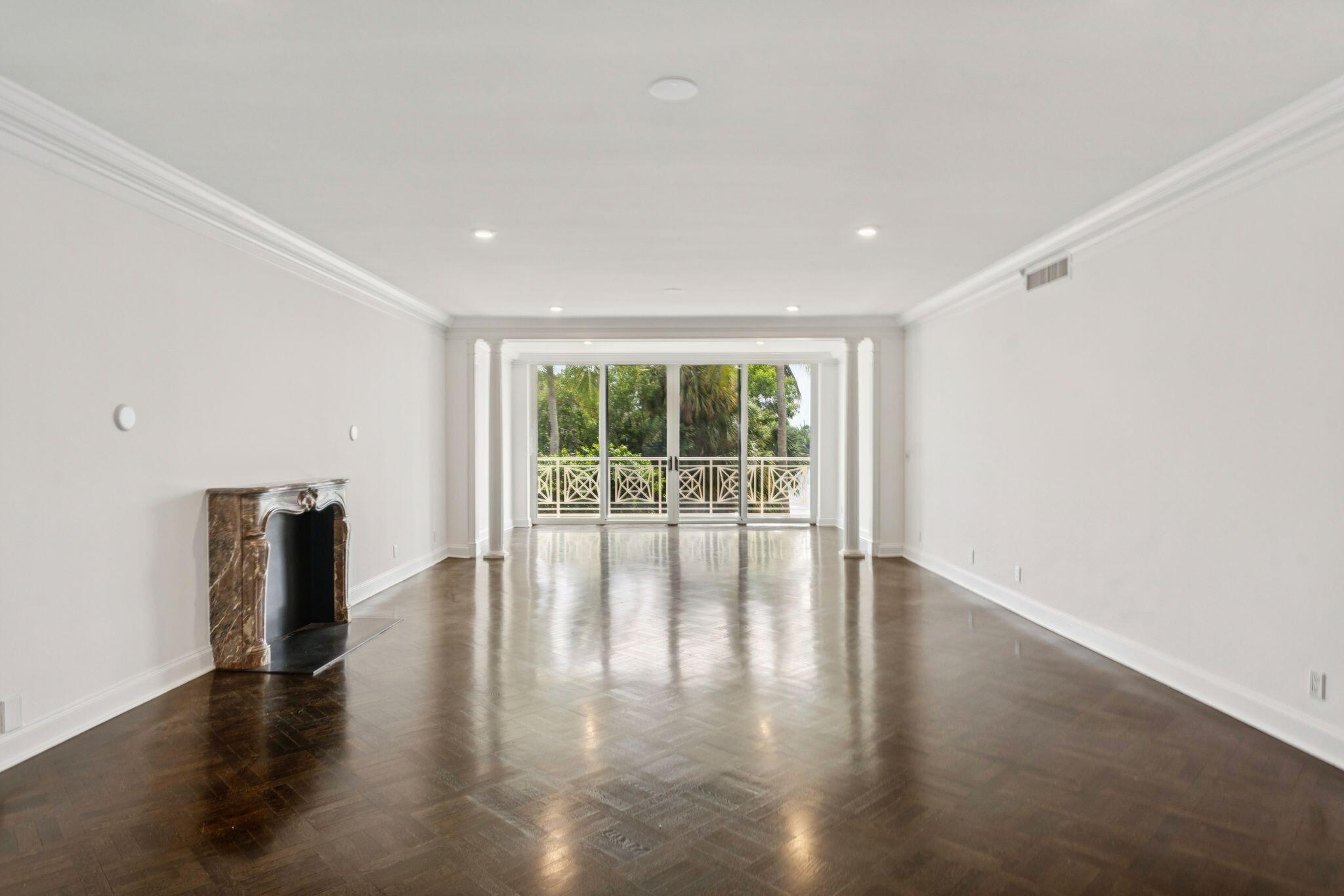 425 WORTH #2F, Palm Beach FL 33480