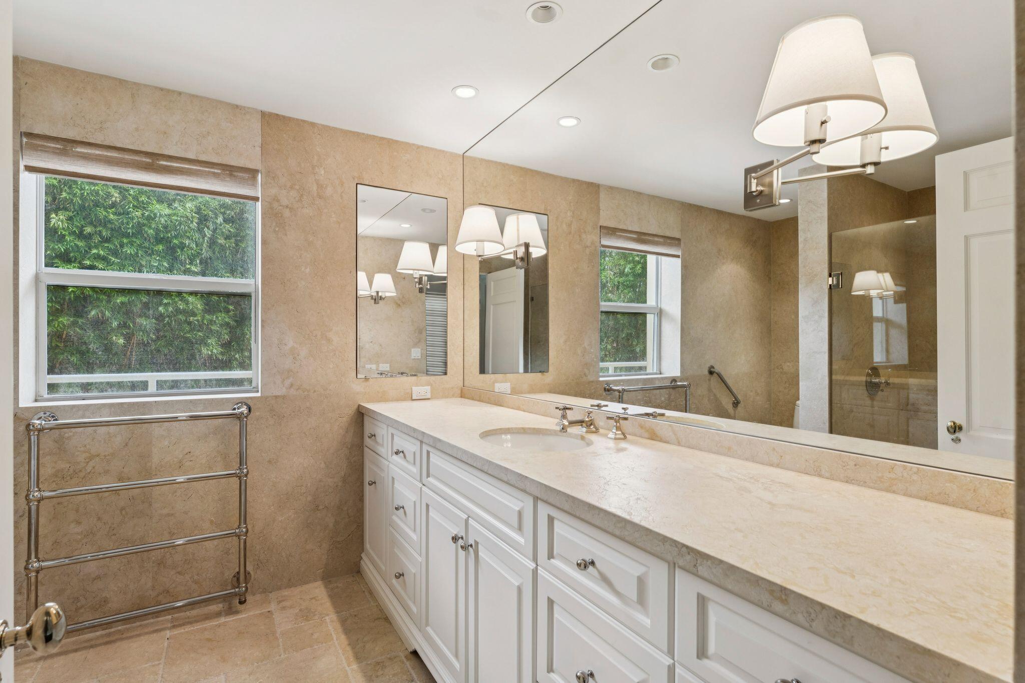 425 WORTH #2F, Palm Beach FL 33480