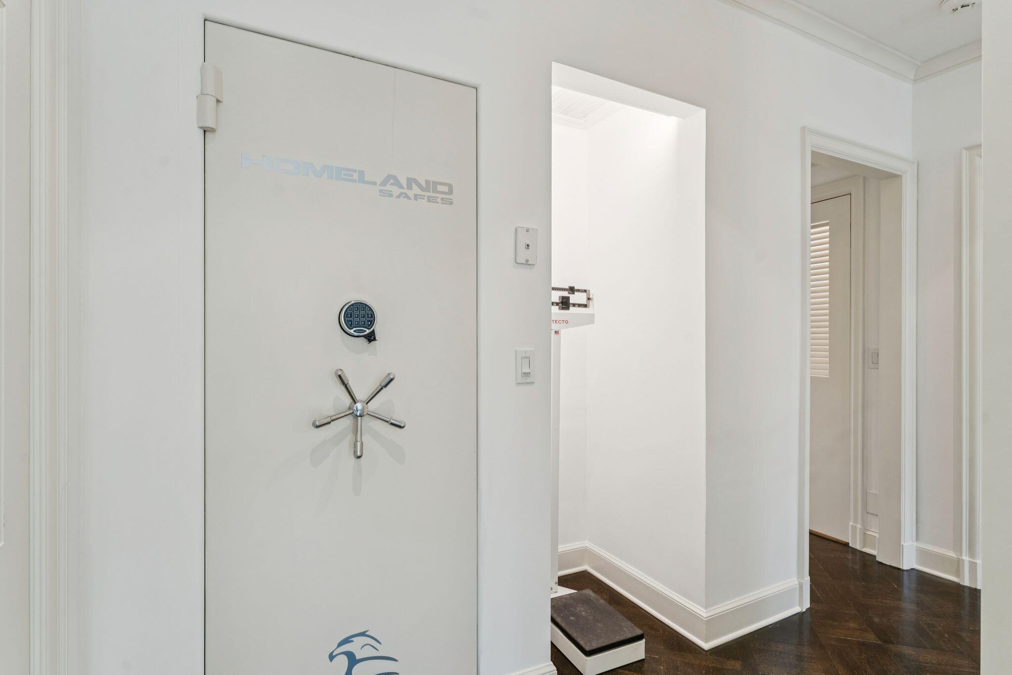 425 WORTH #2F, Palm Beach FL 33480