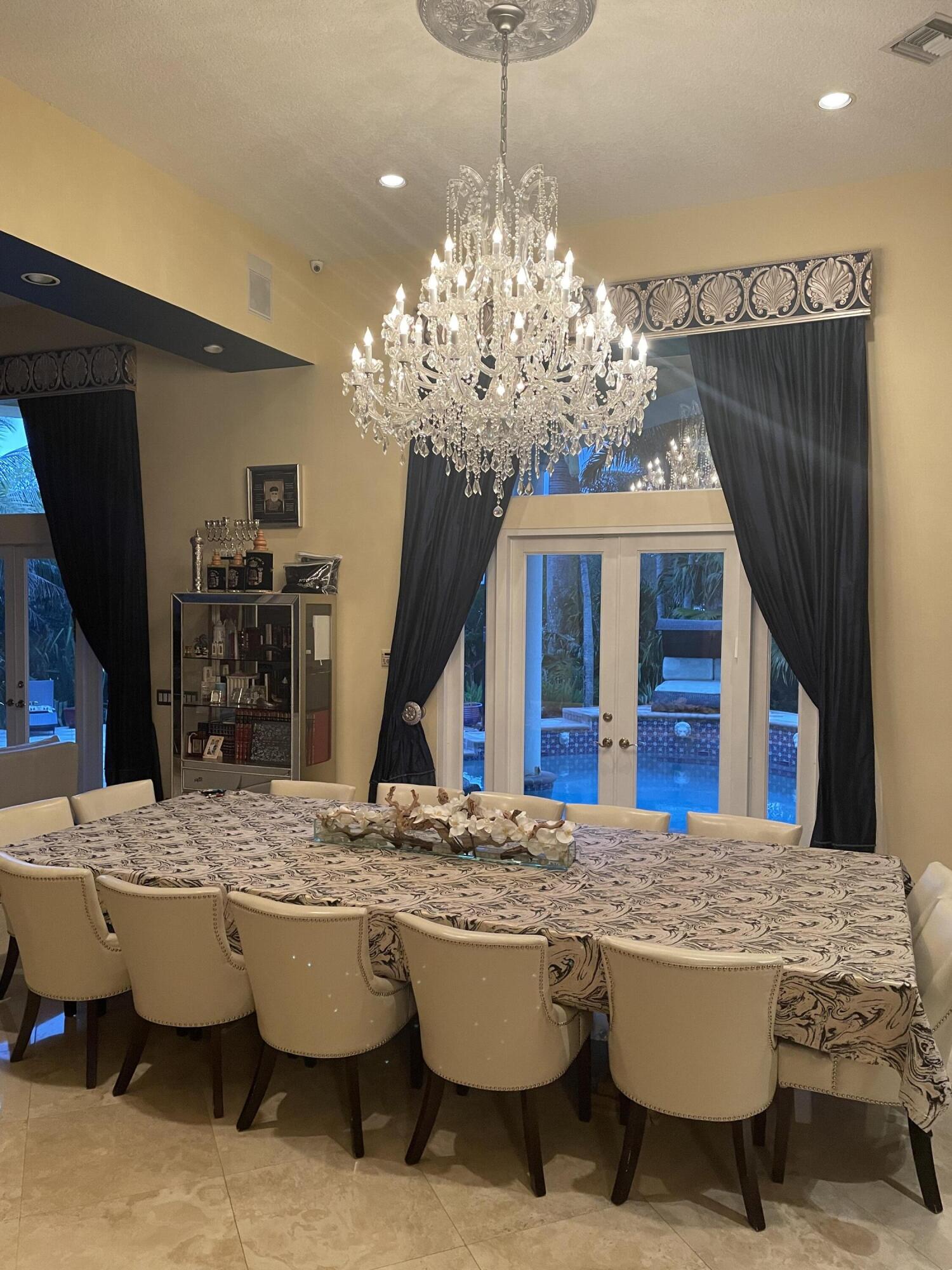 5532 ESTATE OAK, Hollywood FL 33312