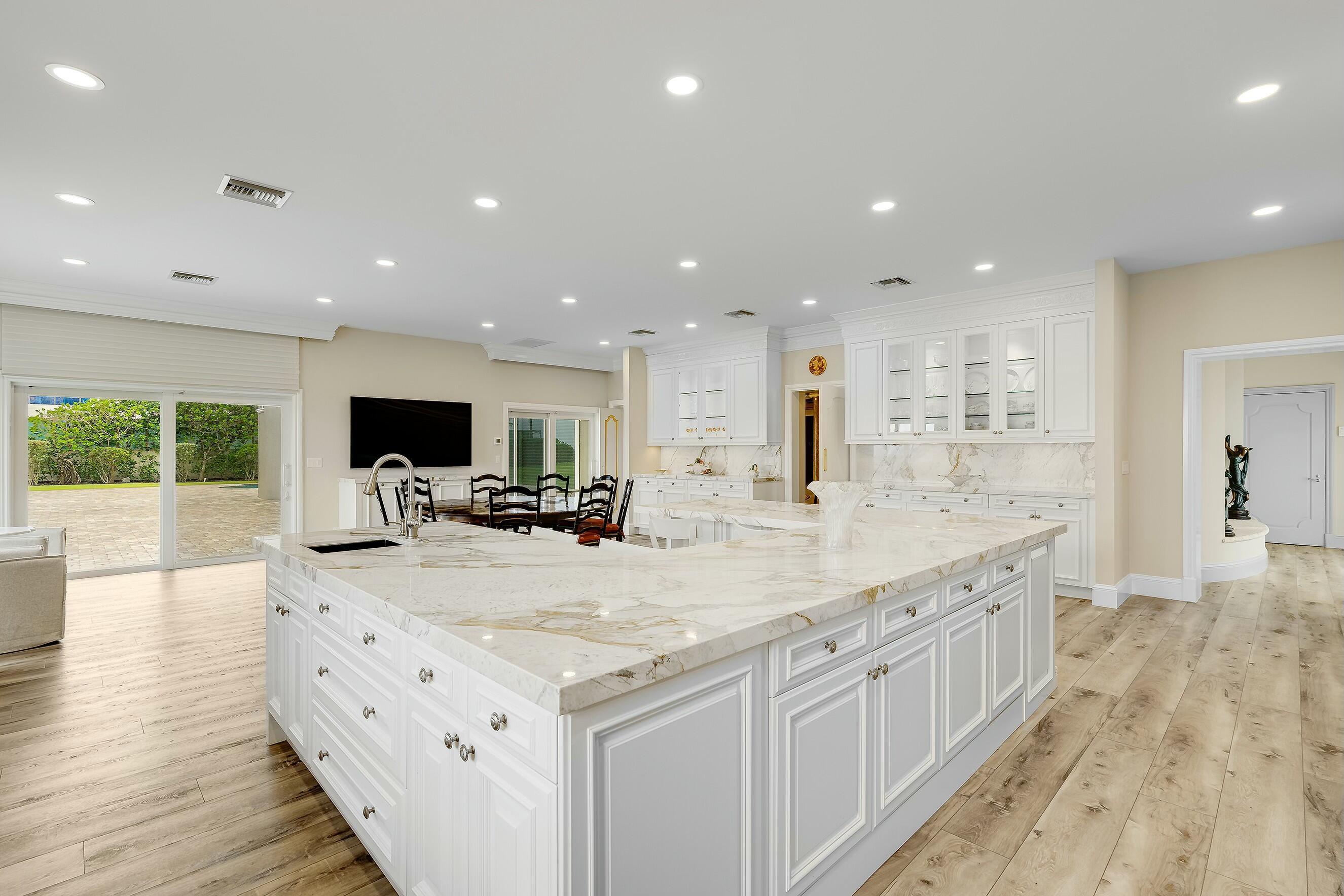 477 S Beach, Jupiter Island FL 33455