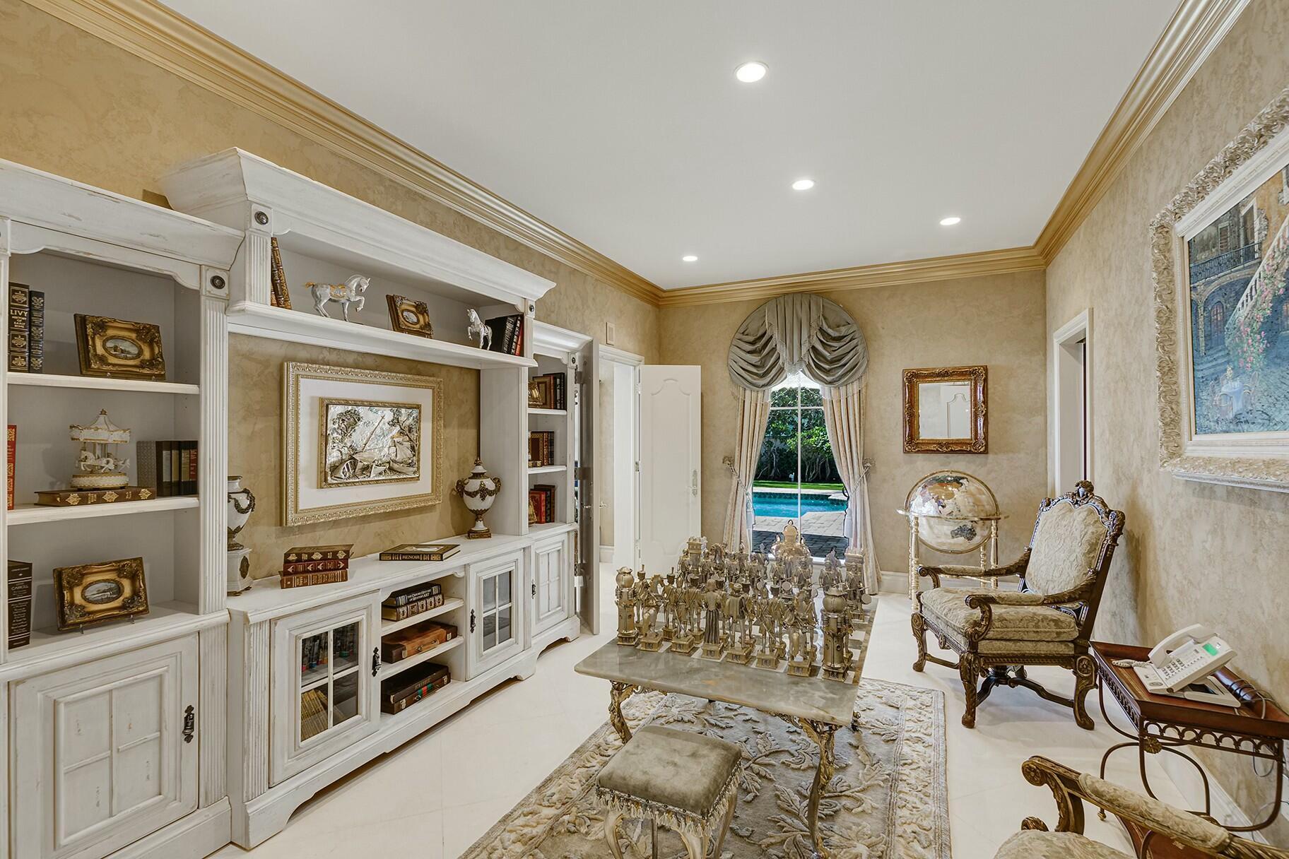 477 S Beach, Jupiter Island FL 33455