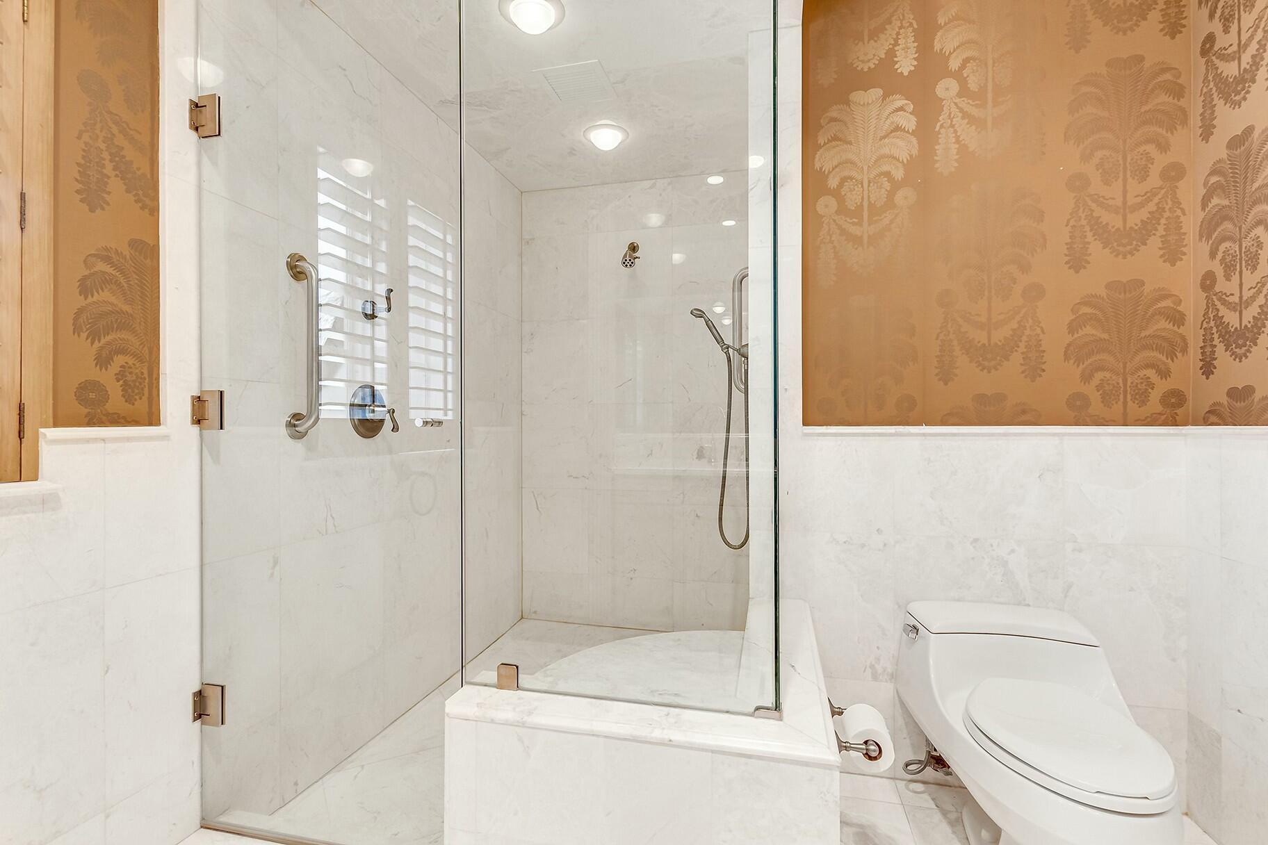 477 S Beach, Jupiter Island FL 33455