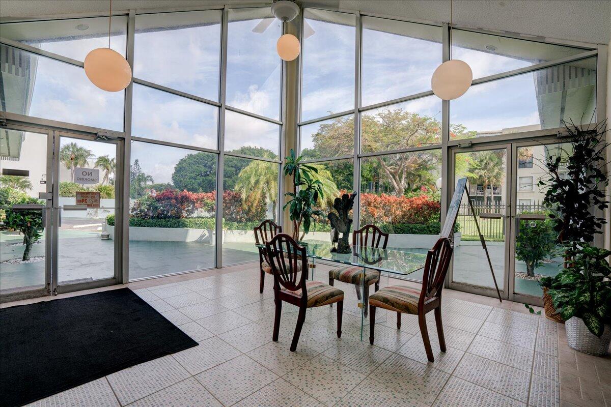 890 N FEDERAL #208, Lantana FL 33462