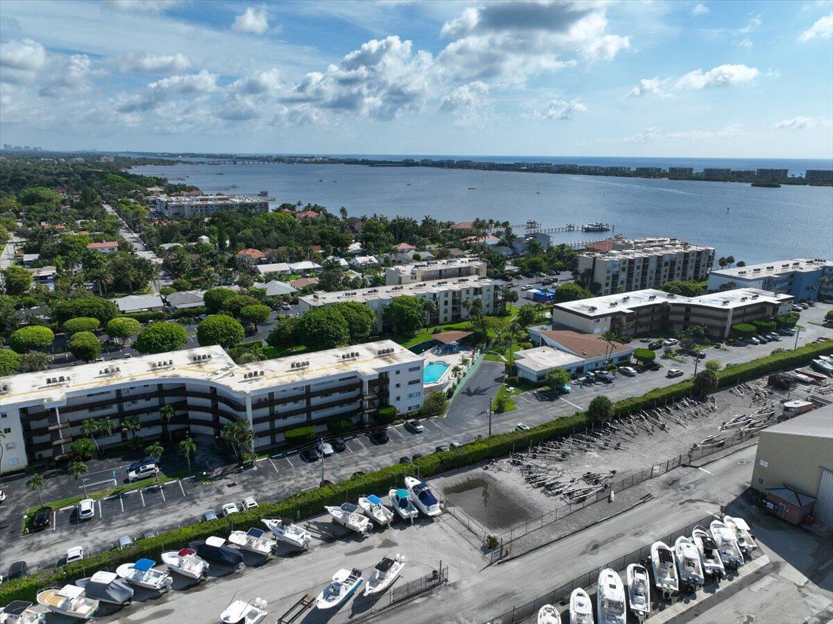 890 N FEDERAL #208, Lantana FL 33462