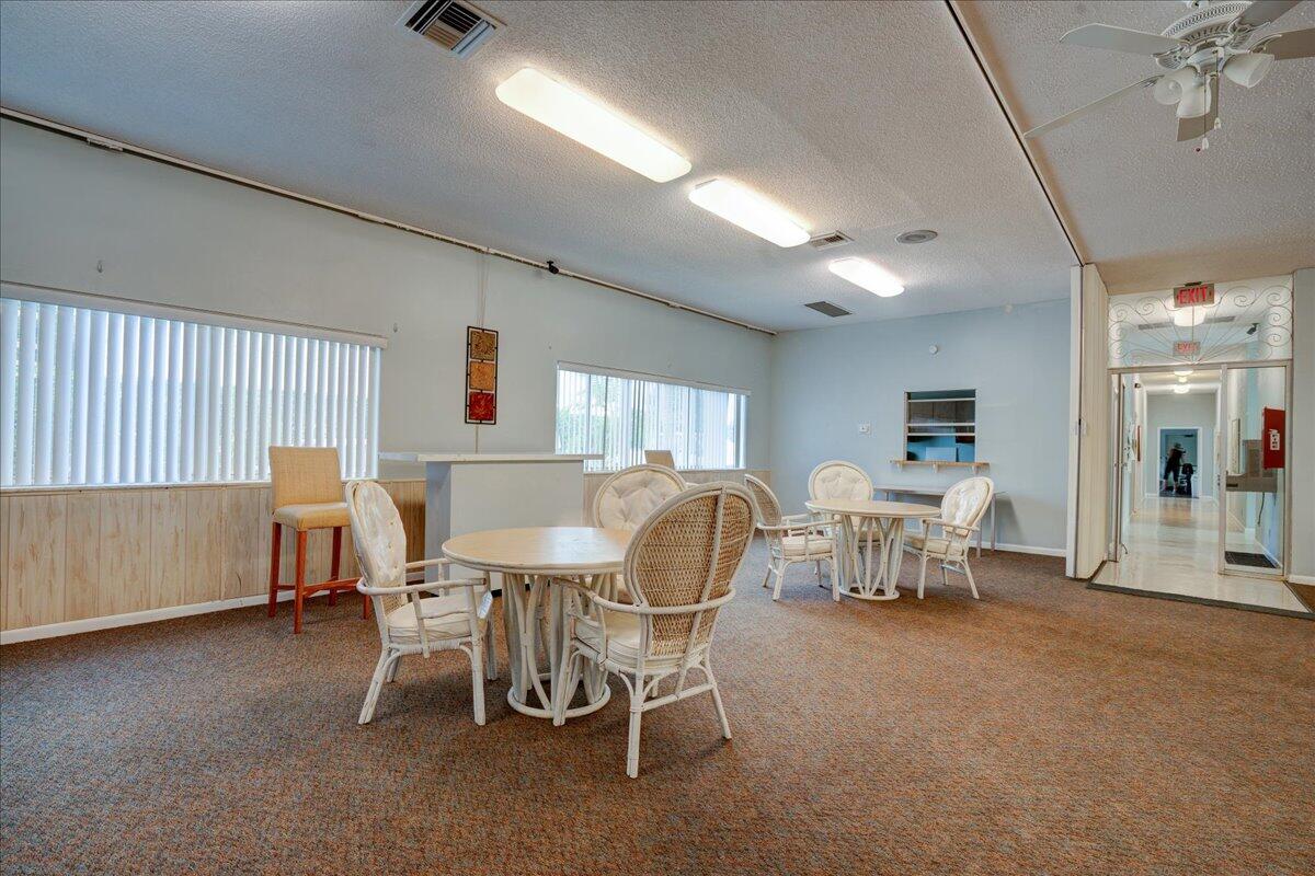 890 N FEDERAL #208, Lantana FL 33462