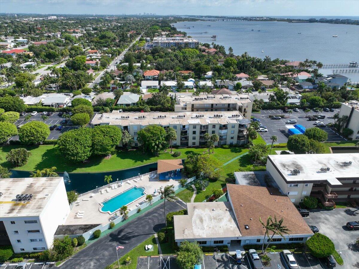 890 N FEDERAL #208, Lantana FL 33462
