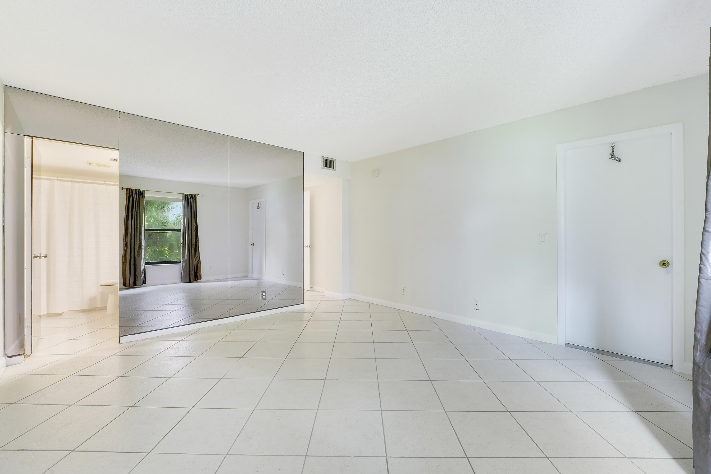 890 N FEDERAL #208, Lantana FL 33462