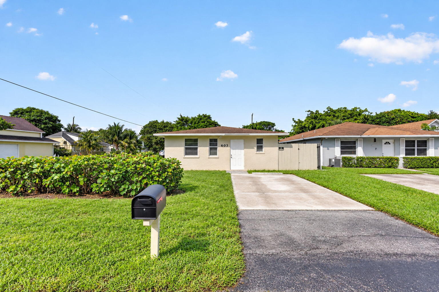 603 N Broadway, Lantana FL 33462