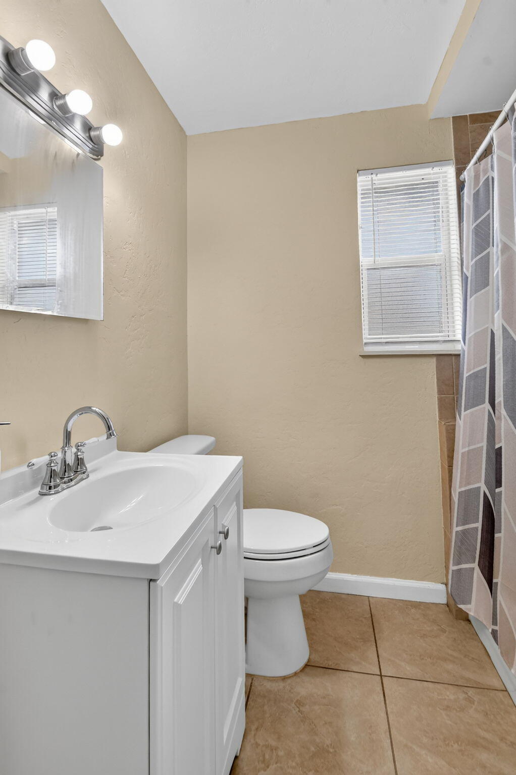 603 N Broadway, Lantana FL 33462