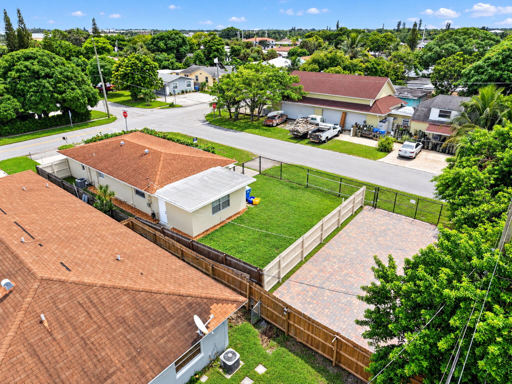 603 N Broadway, Lantana FL 33462