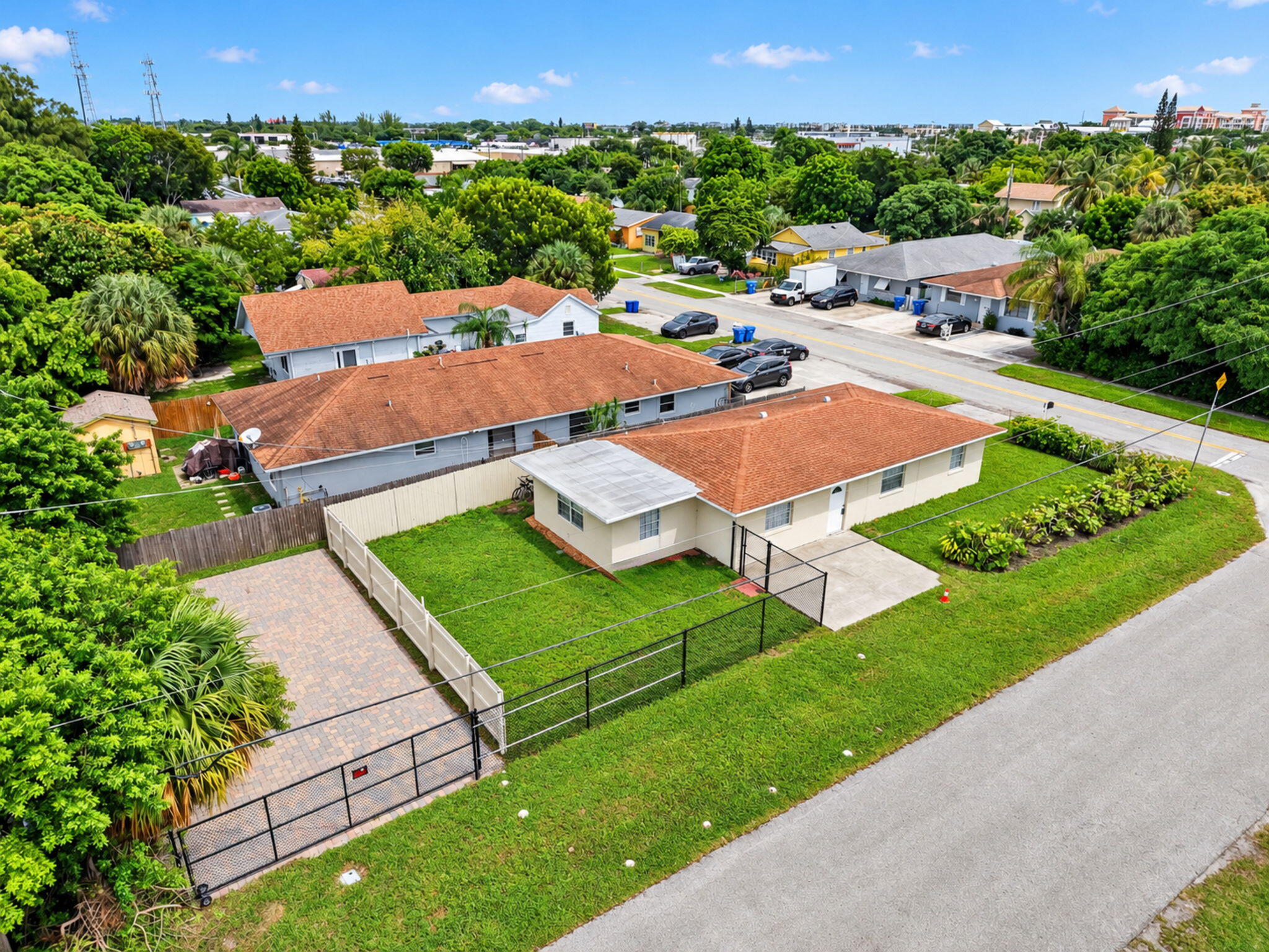 603 N Broadway, Lantana FL 33462