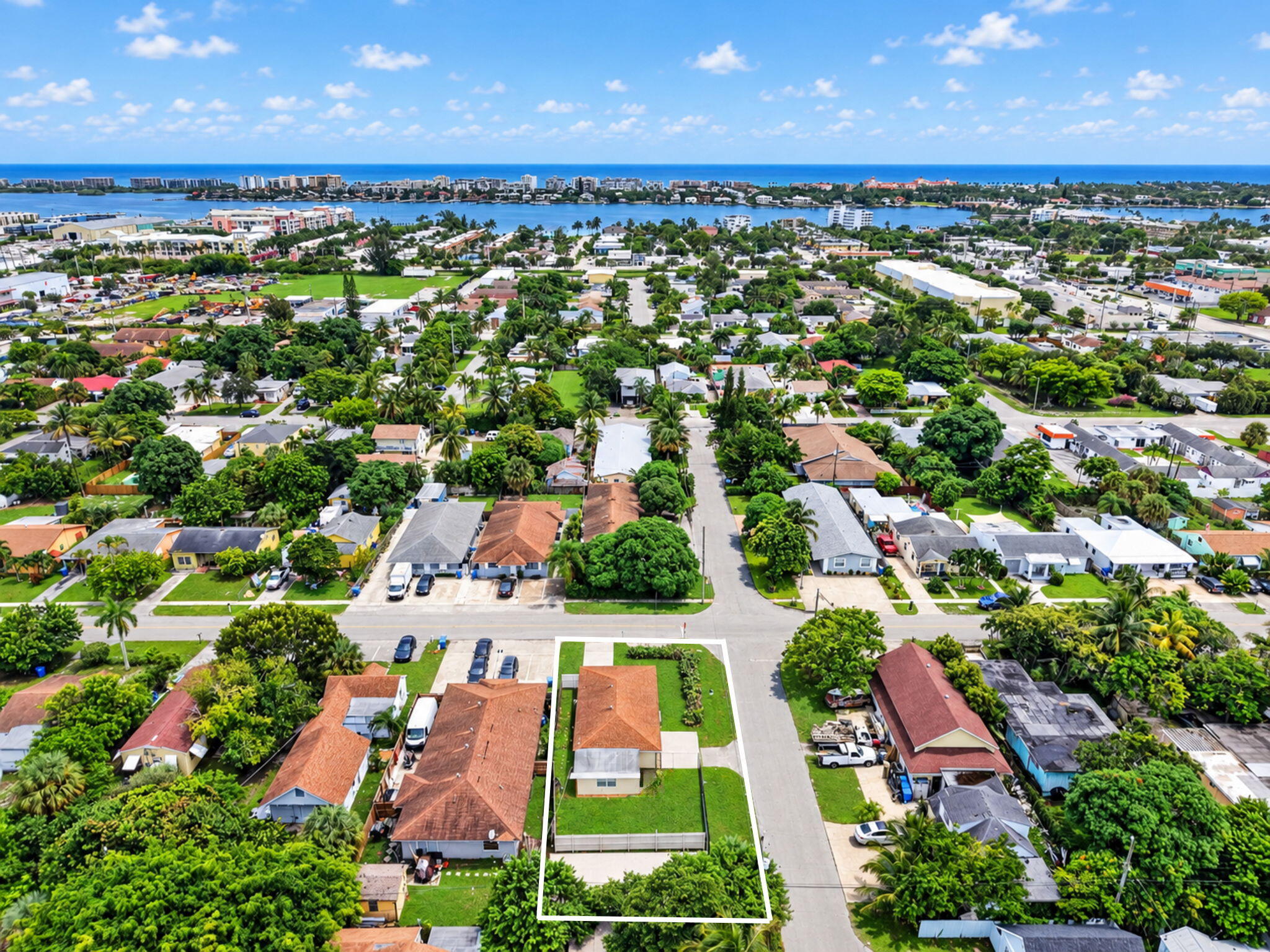 603 N Broadway, Lantana FL 33462