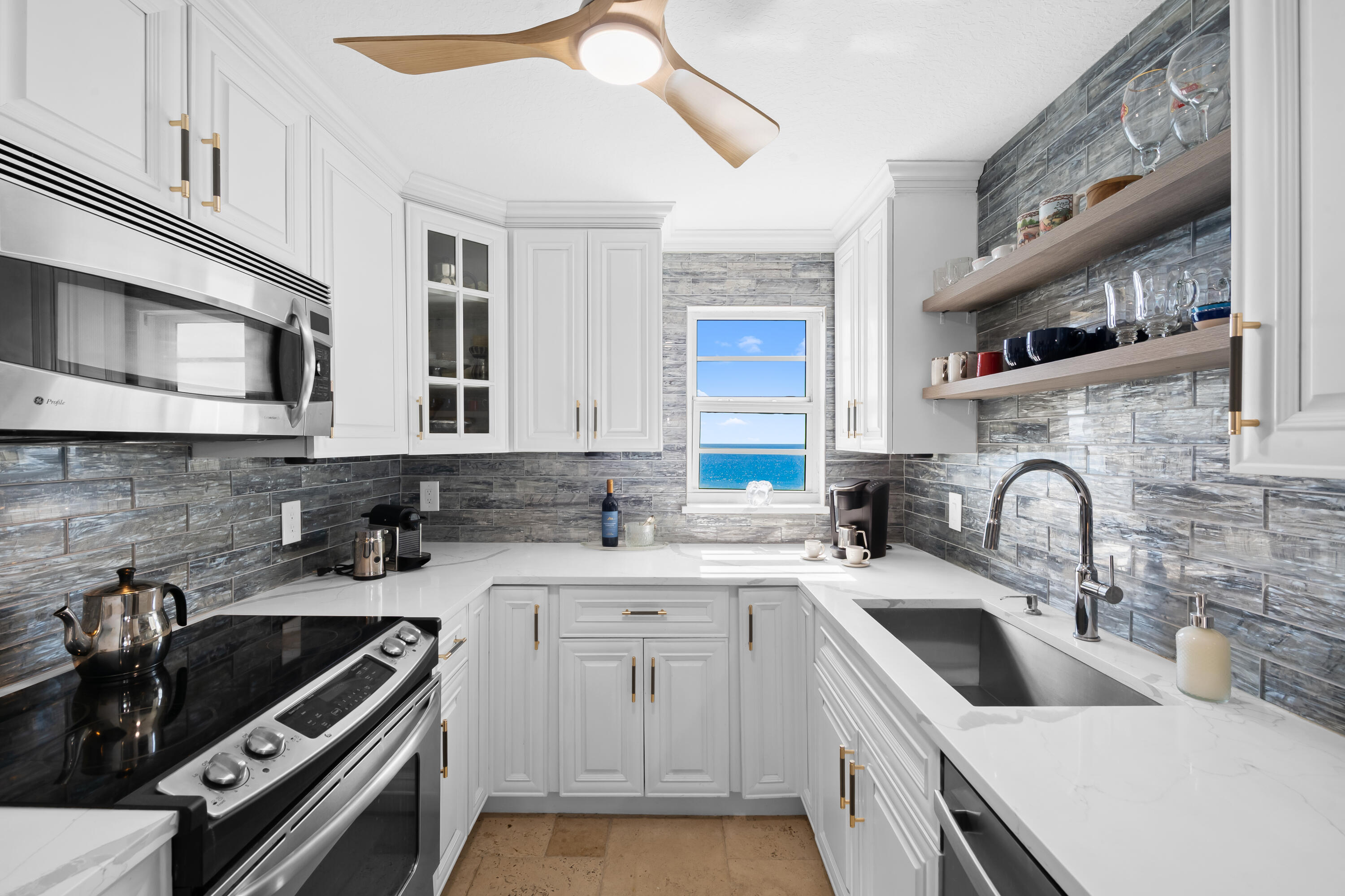 4511 S OCEAN #807, Highland Beach FL 33487