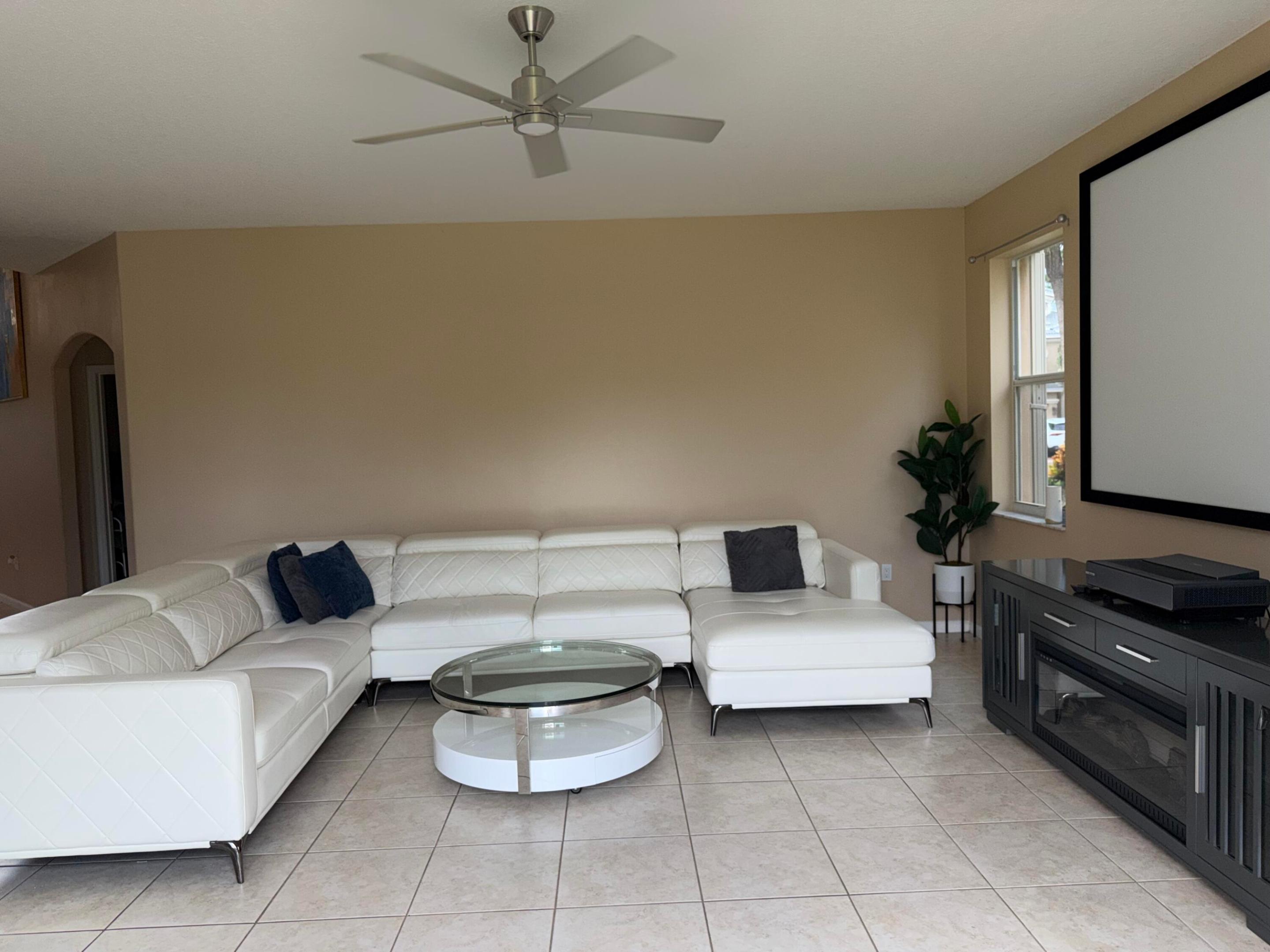 2243 RIDGEWOOD, Royal Palm Beach FL 33411